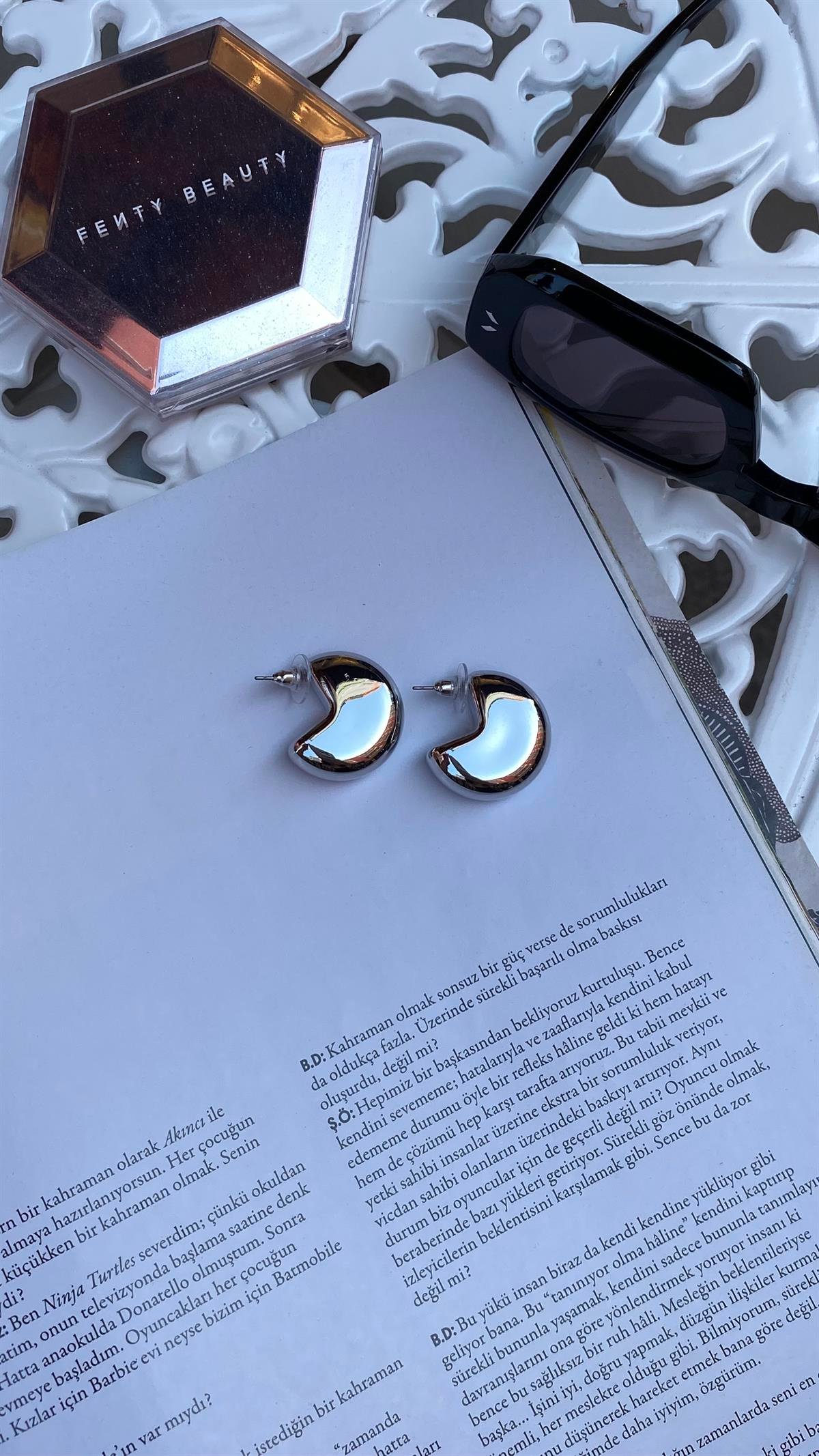 Silver Yarım Ay Küpe 