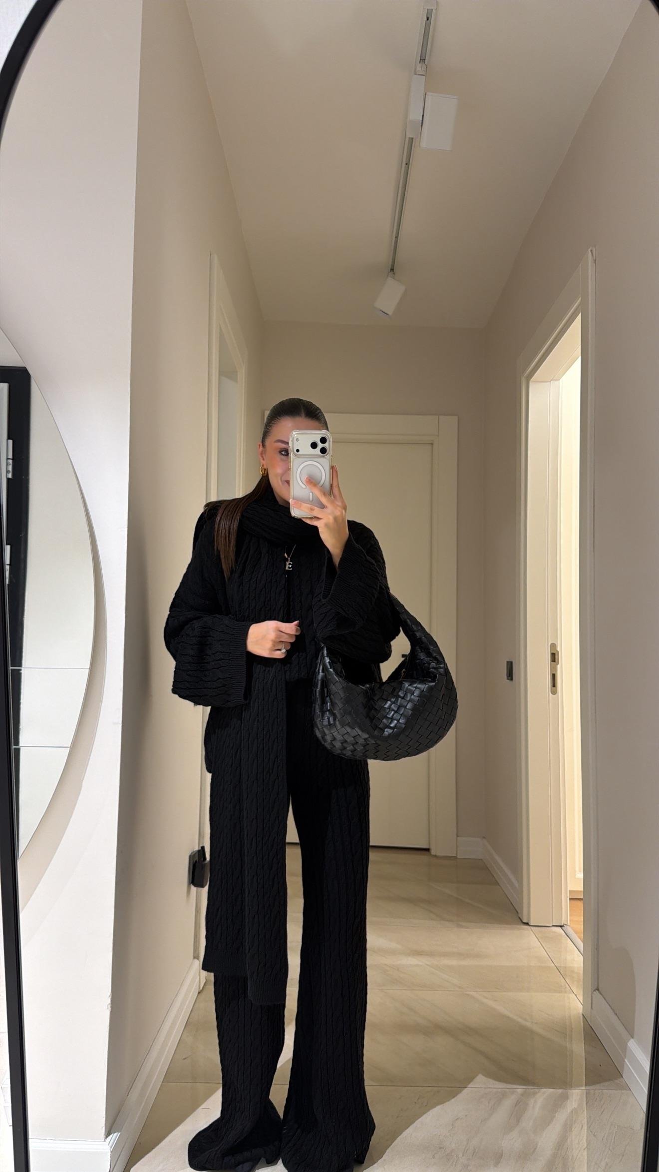 Siyah Atkılı Marka Model Pantolon Takım