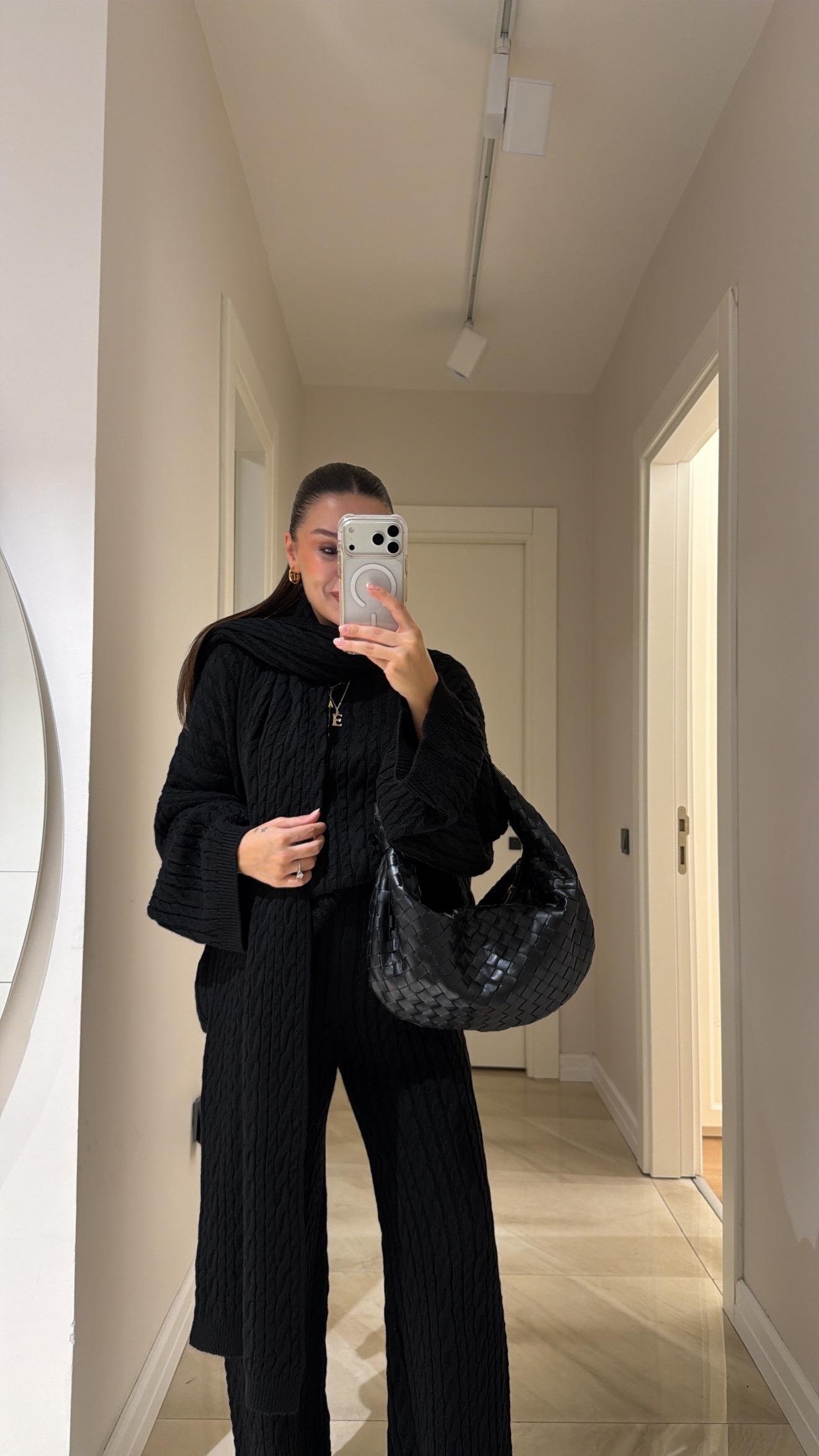 Siyah Atkılı Marka Model Pantolon Takım