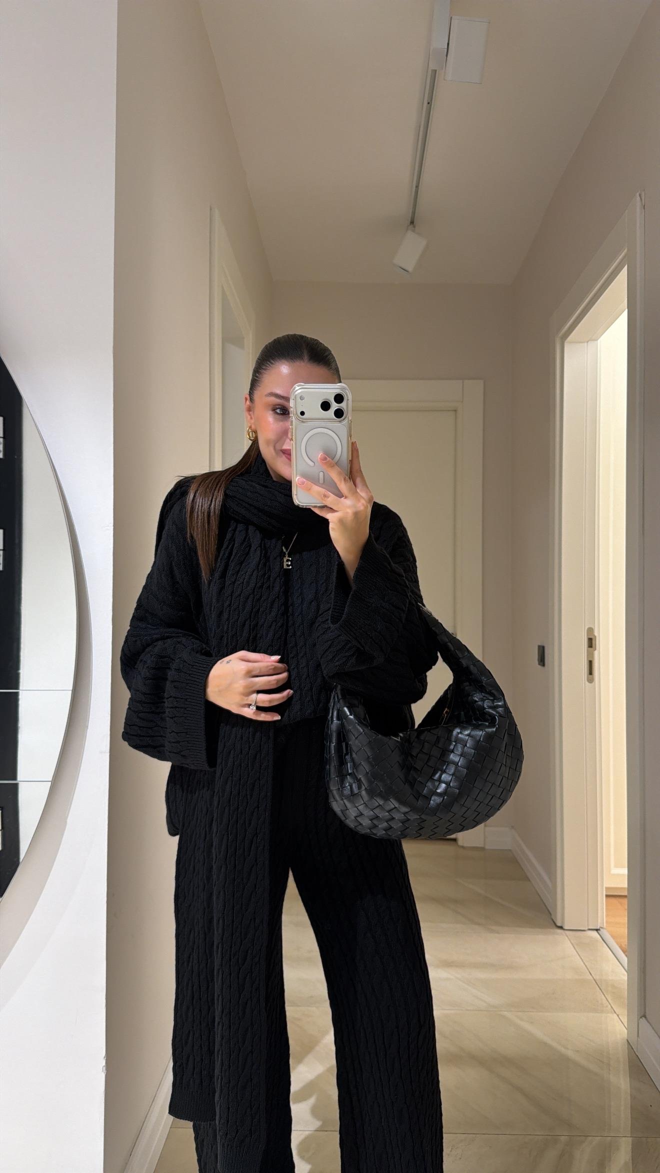 Siyah Atkılı Marka Model Pantolon Takım