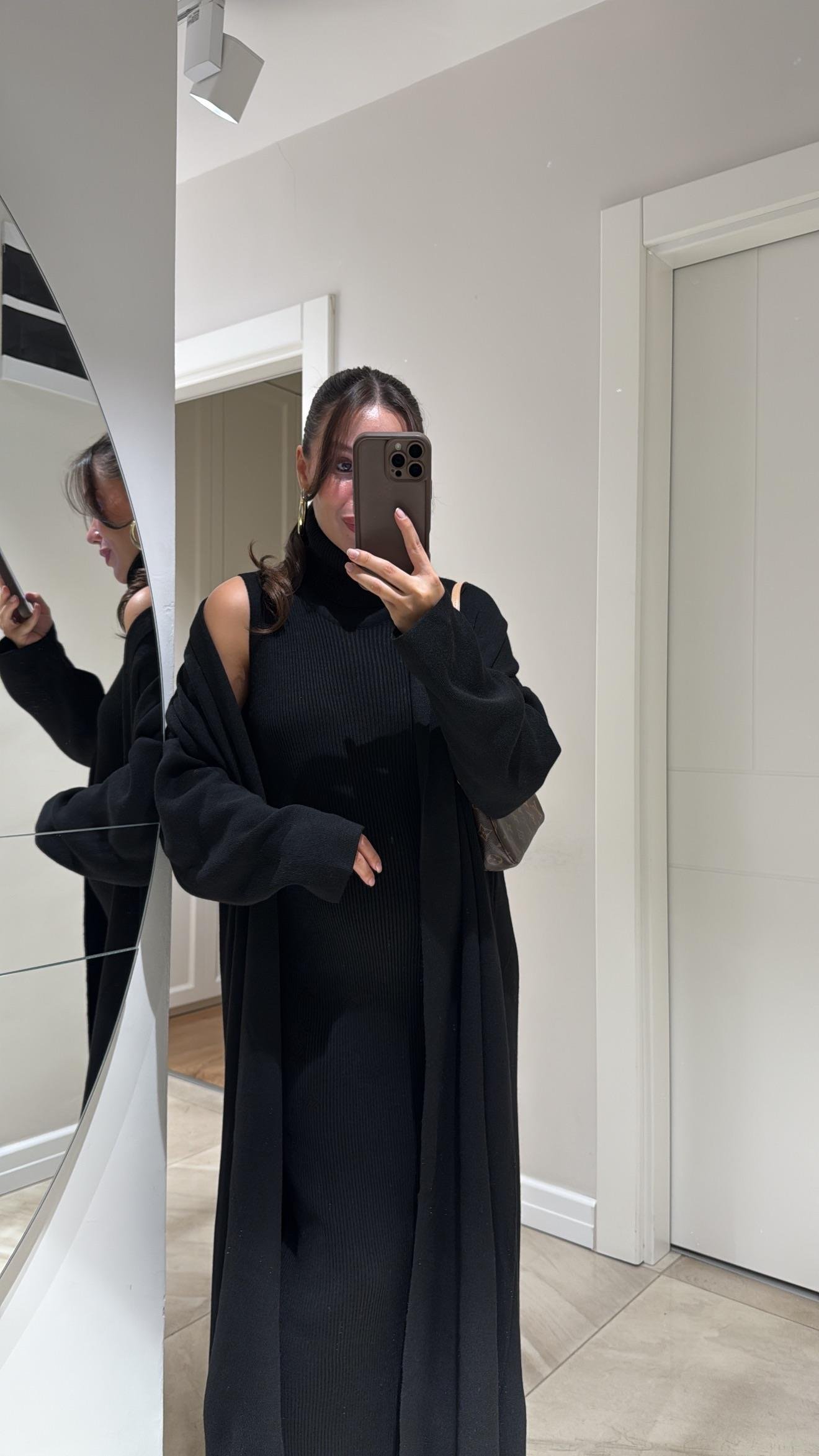 Siyah Balıkçı Yaka Elbiseli Hırka Takım 