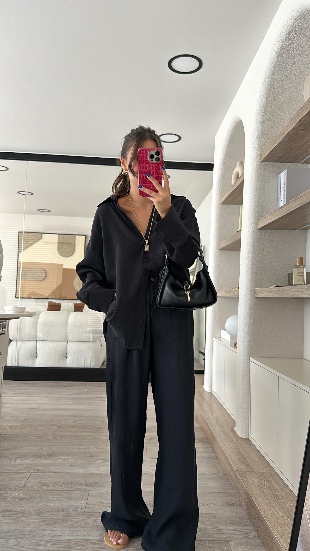 Siyah Bel Bağlamalı Cepli Tensel Kumaş Pantolon 