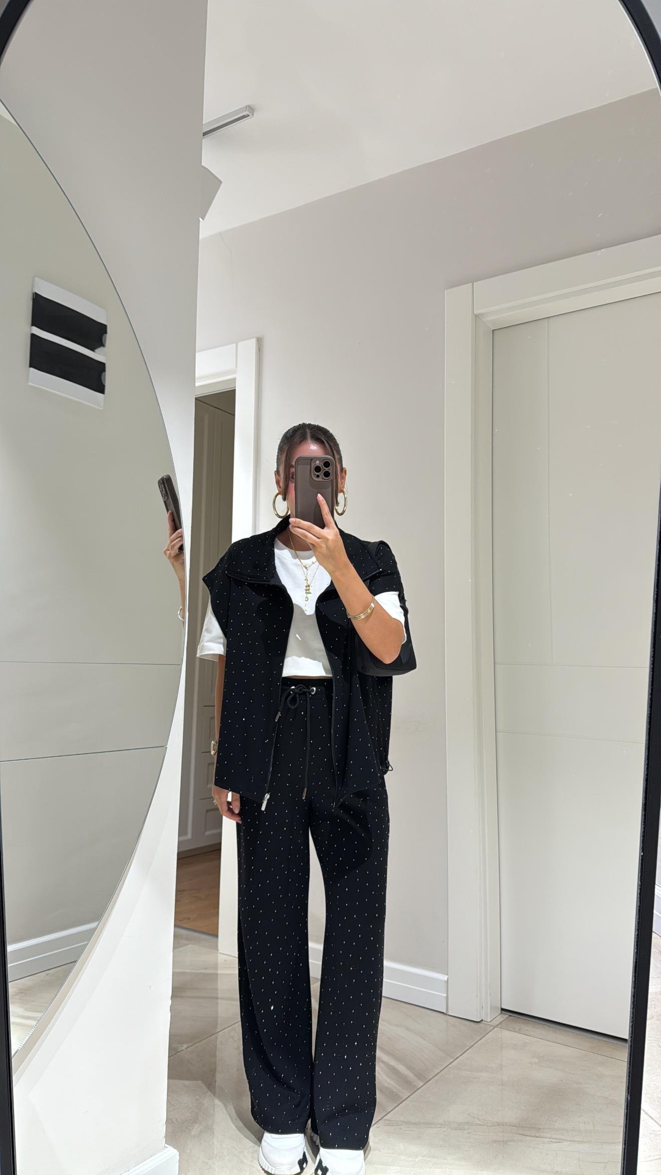 Siyah Bel Lastikli Taşlı Pantolon Takım