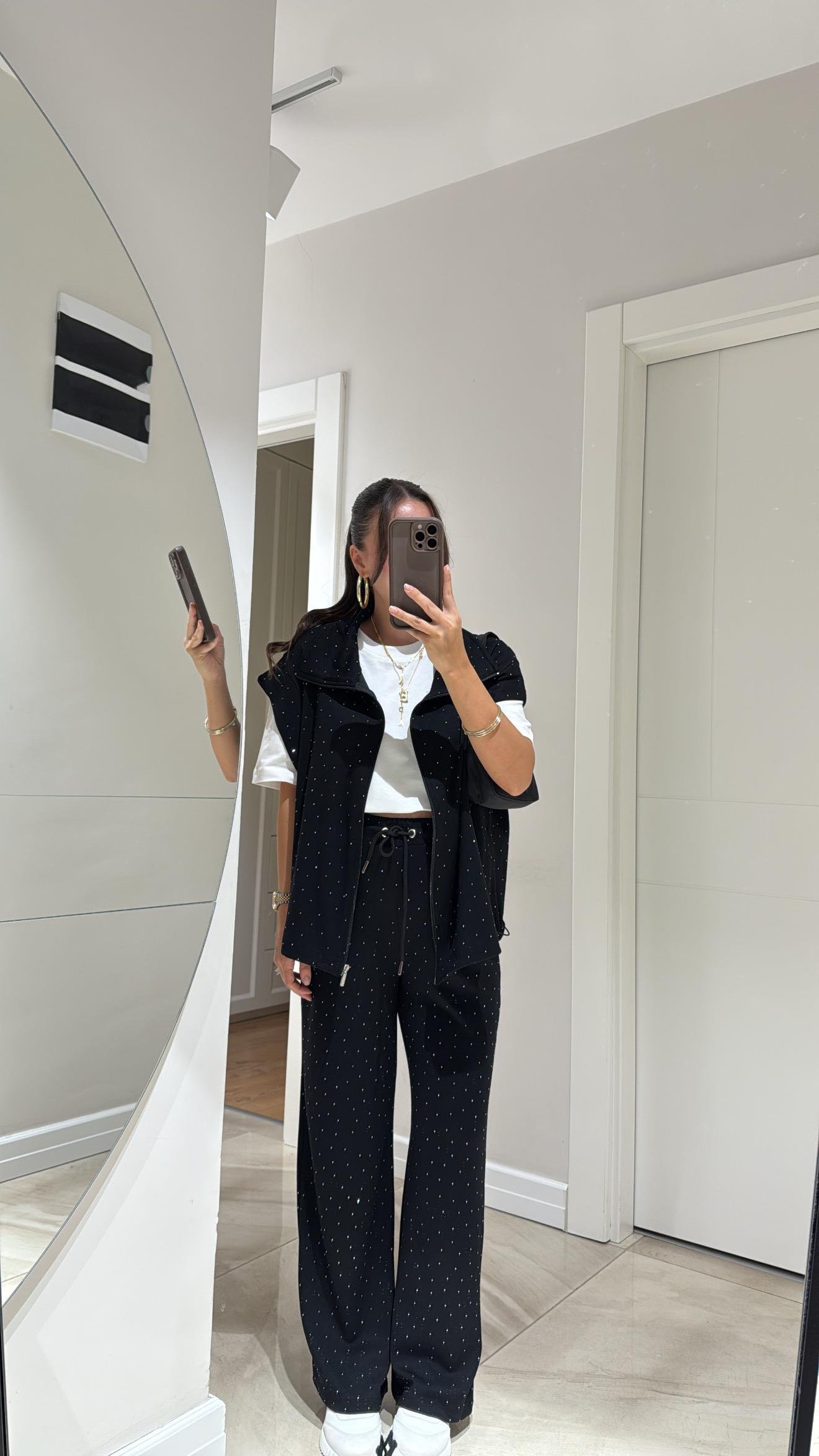 Siyah Bel Lastikli Taşlı Pantolon Takım