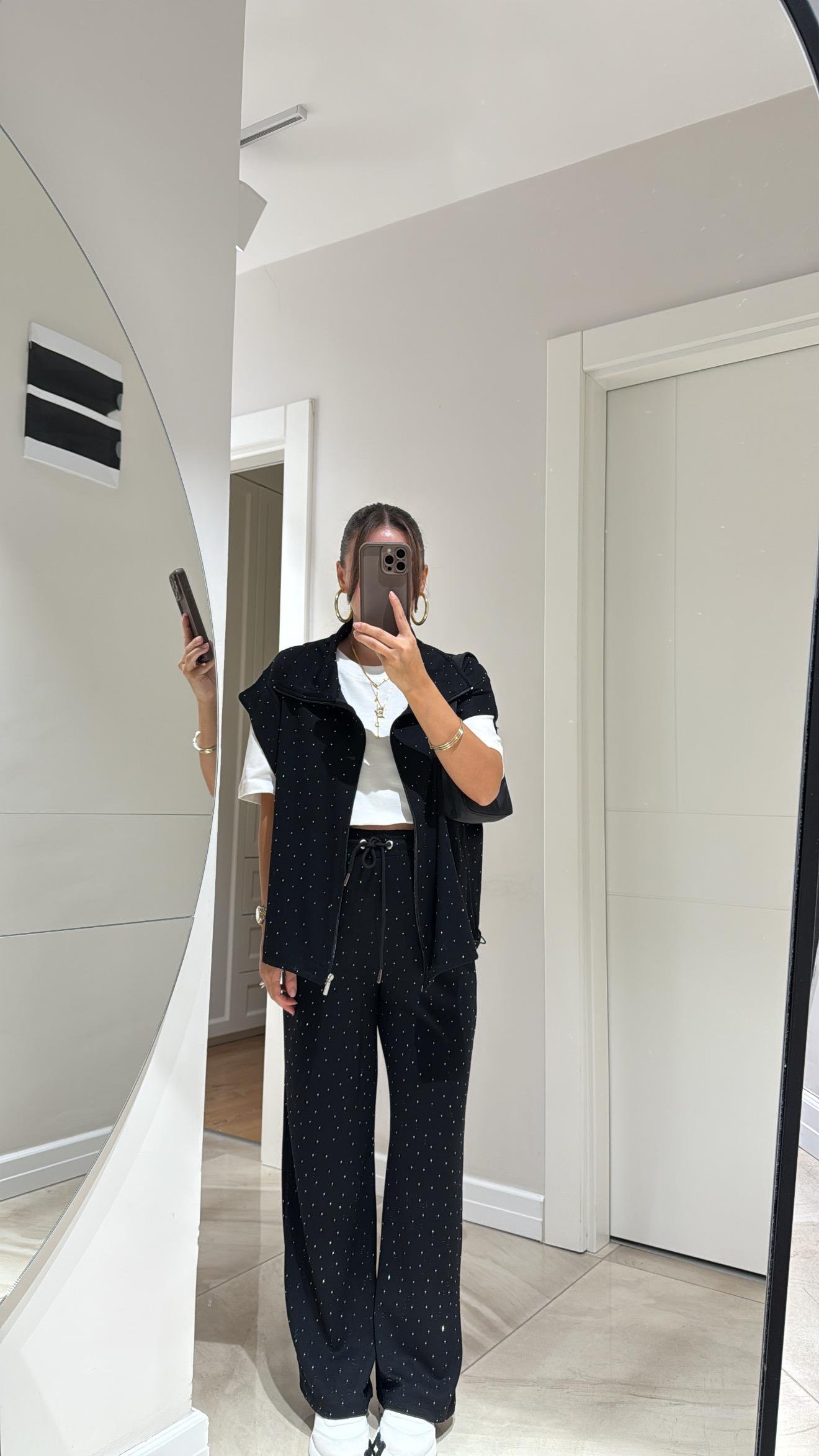 Siyah Bel Lastikli Taşlı Pantolon Takım