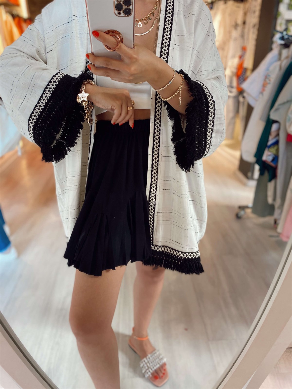 Siyah Beli Lastikli Fırfırlı Mini Etek