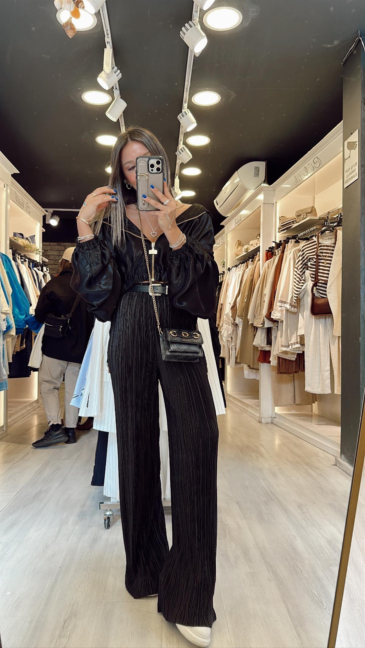 Siyah Beli Lastikli Krinkıl Kumaş Pantolon 
