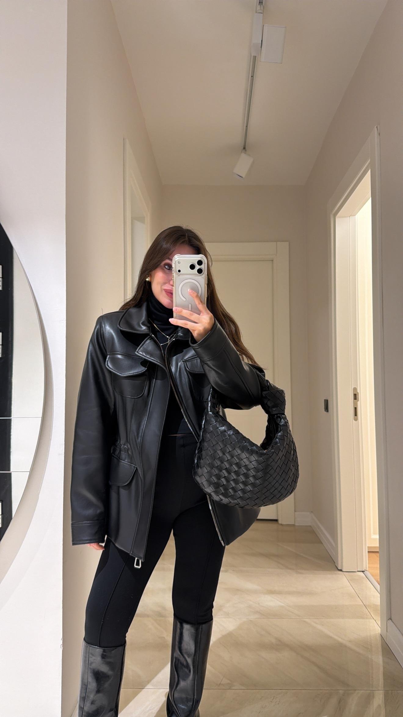 Siyah Beli Lastikli Ravi Deri Ceket 