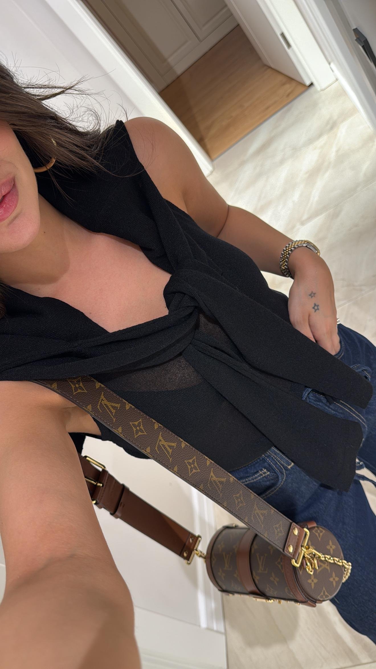 Siyah Bisiklet Yaka Atletli Bluz