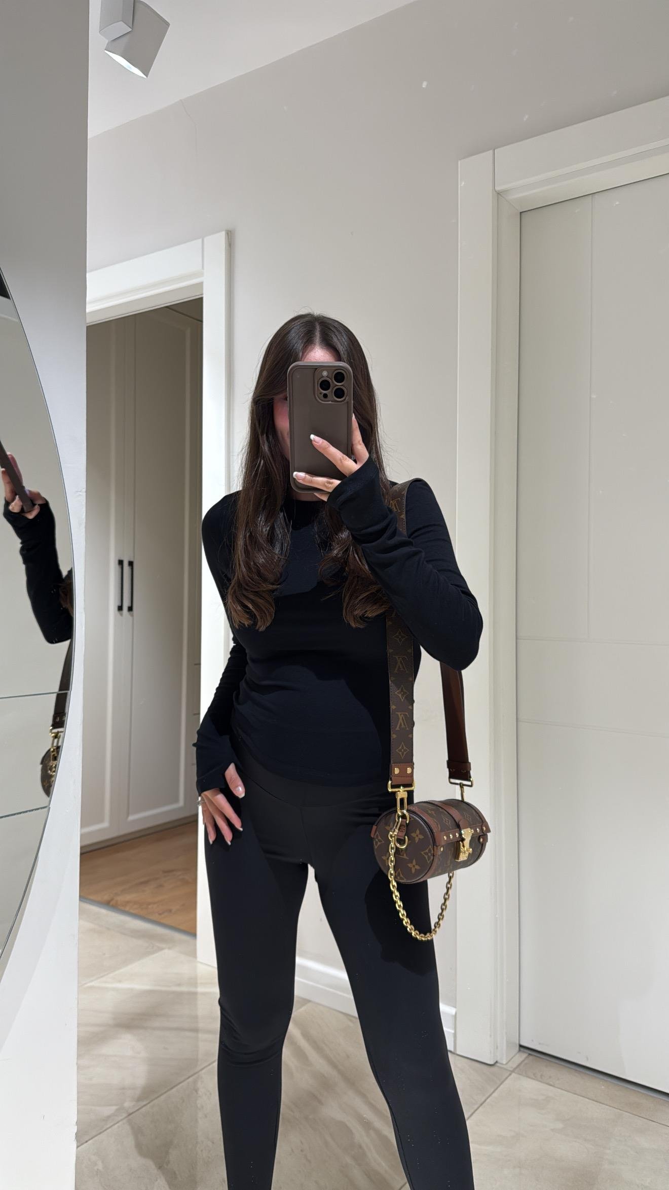 Siyah Bisiklet Yaka Marka Model Basic Body