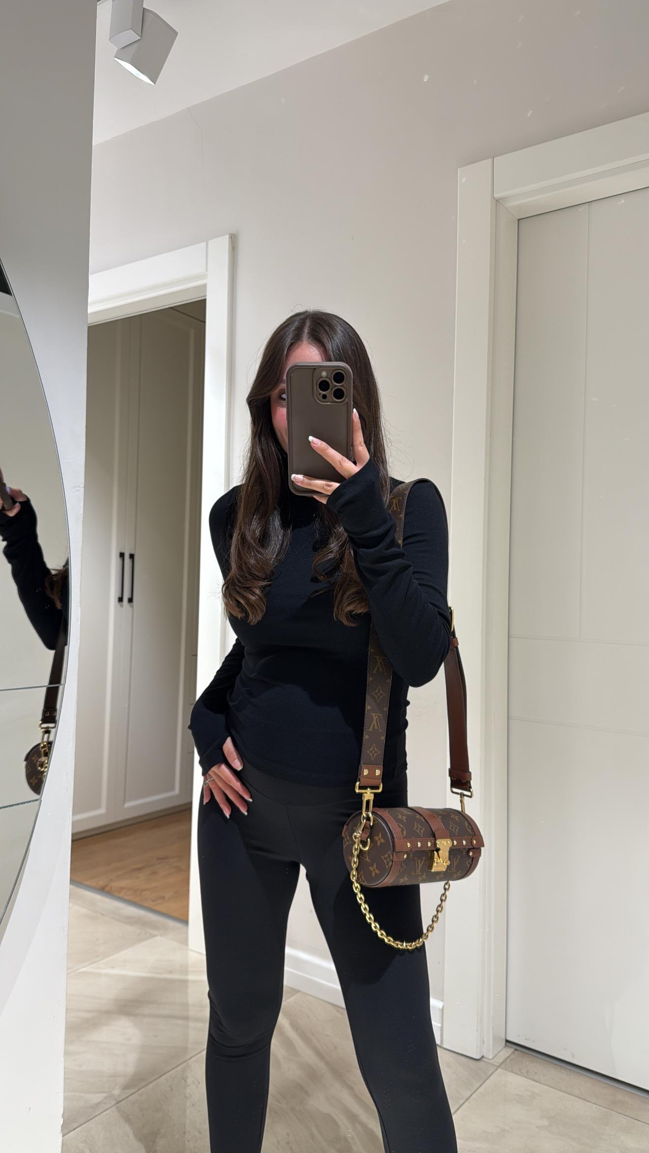 Siyah Bisiklet Yaka Marka Model Basic Body