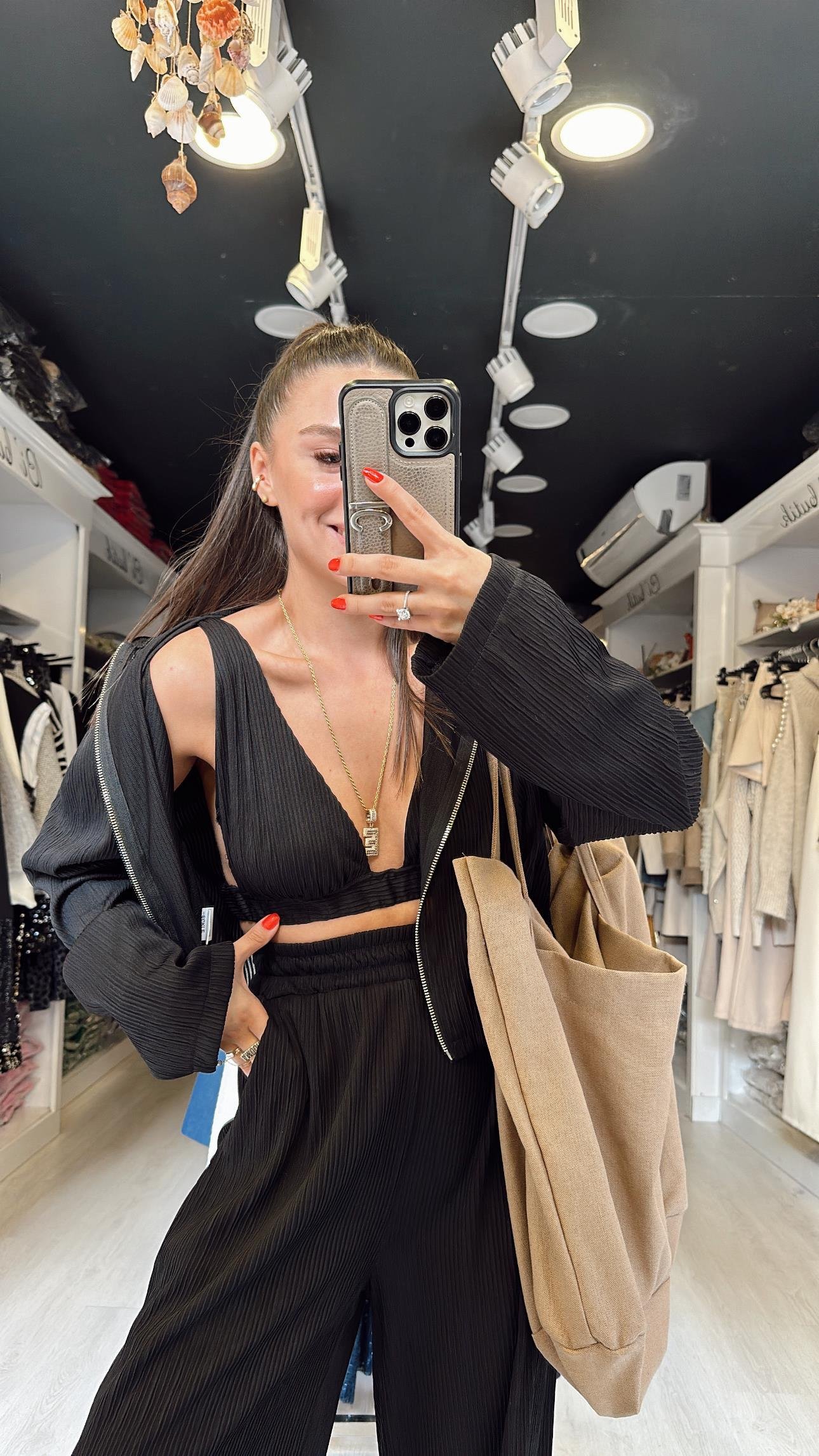 Siyah Büstiyerli Krinkıl Crop Takım