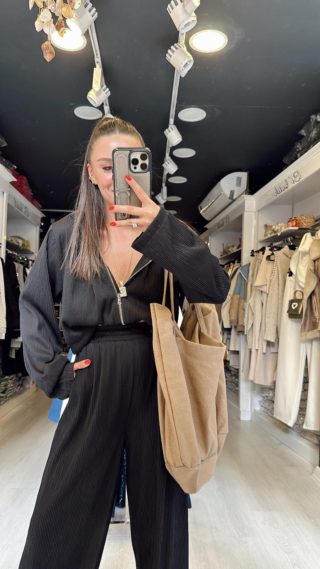 Siyah Büstiyerli Krinkıl Crop Takım