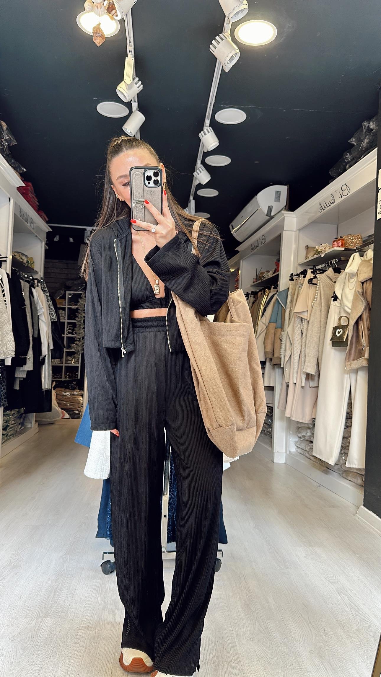 Siyah Büstiyerli Krinkıl Crop Takım