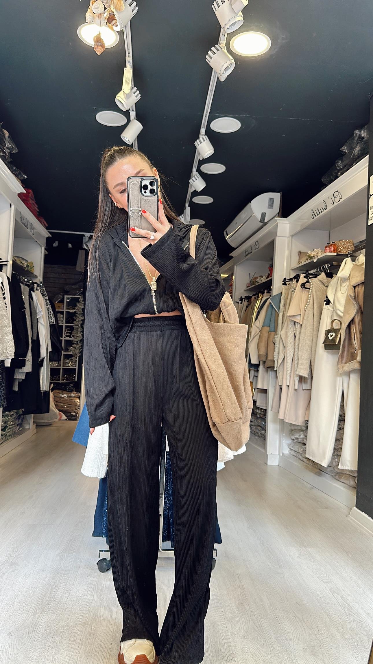 Siyah Büstiyerli Krinkıl Crop Takım