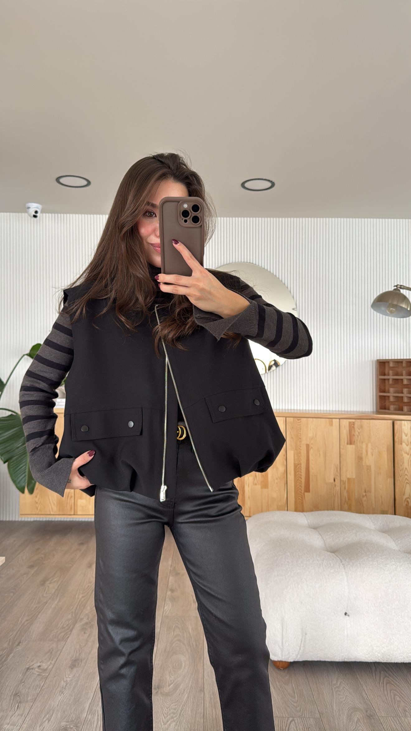 Siyah Büzgülü Balon Yelek