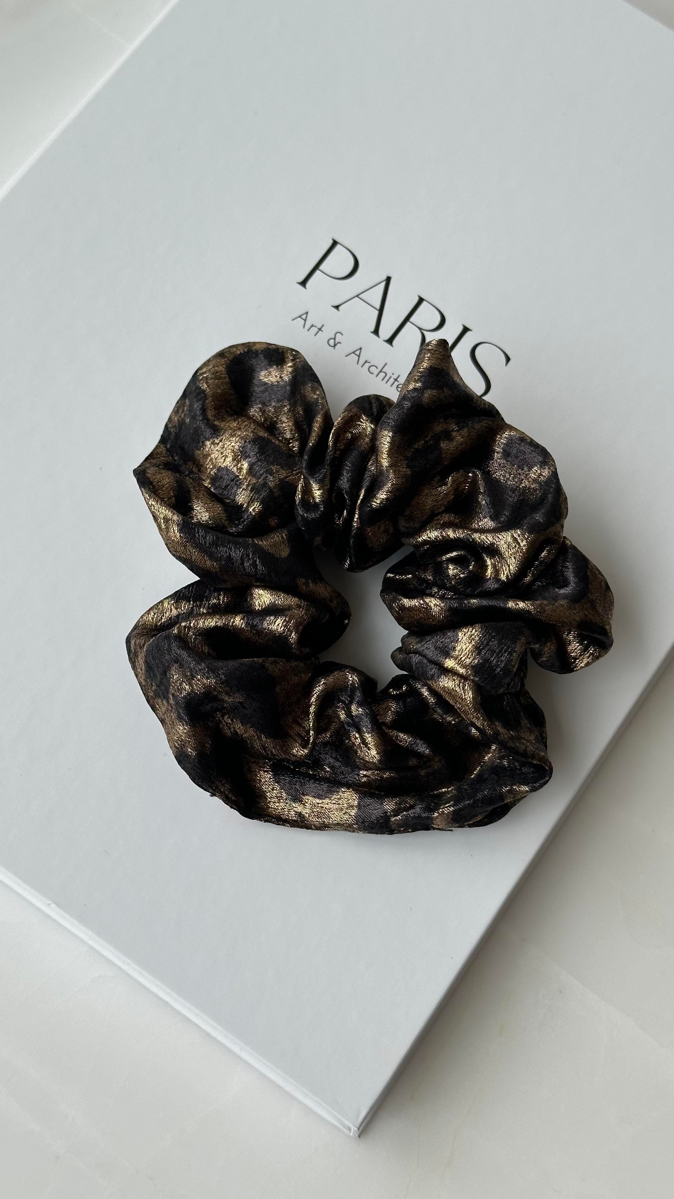 Siyah Camel Varaklı Lastik Toka