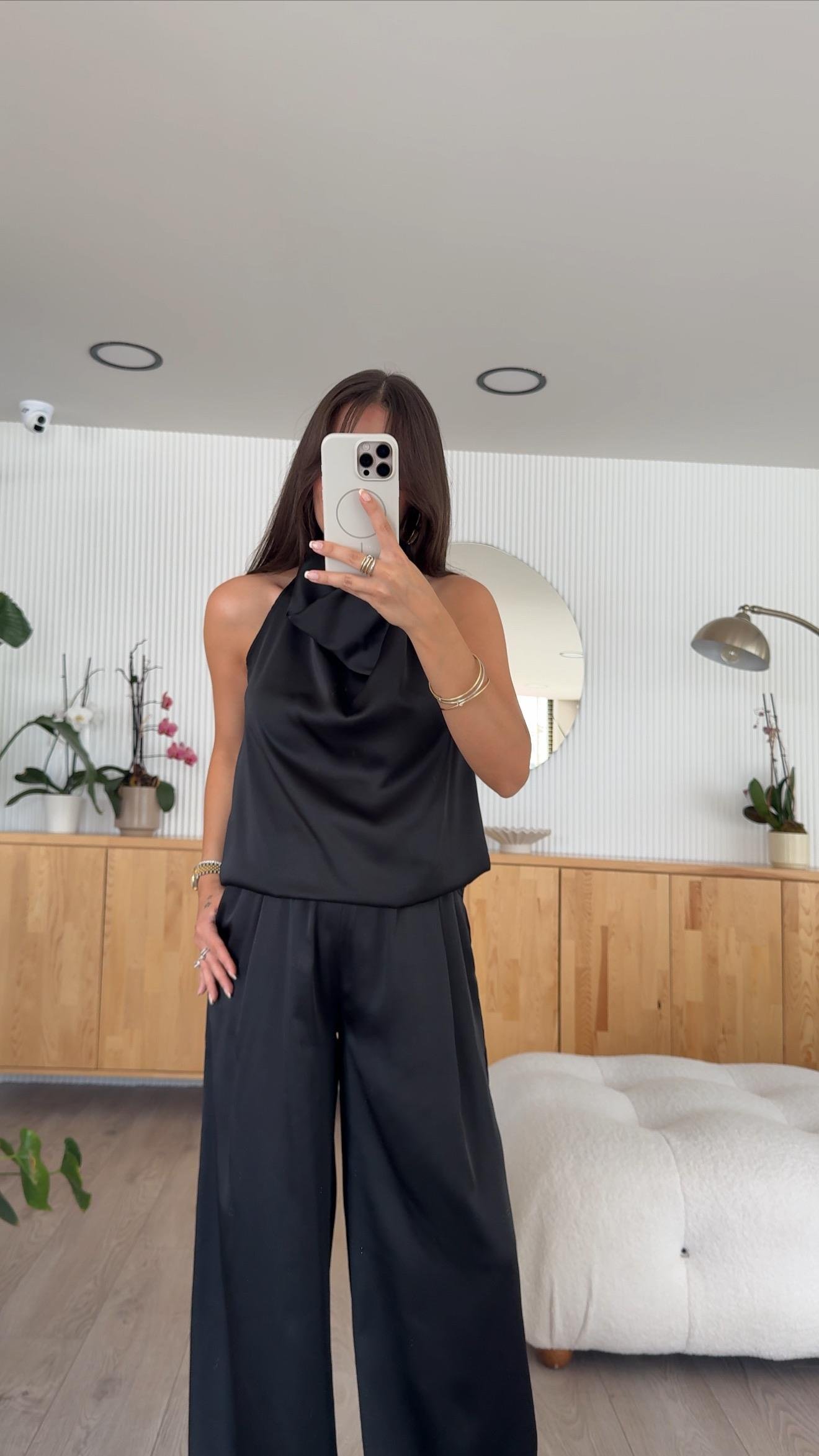 Siyah Drapeli Halter Yaka Pantolon Takım