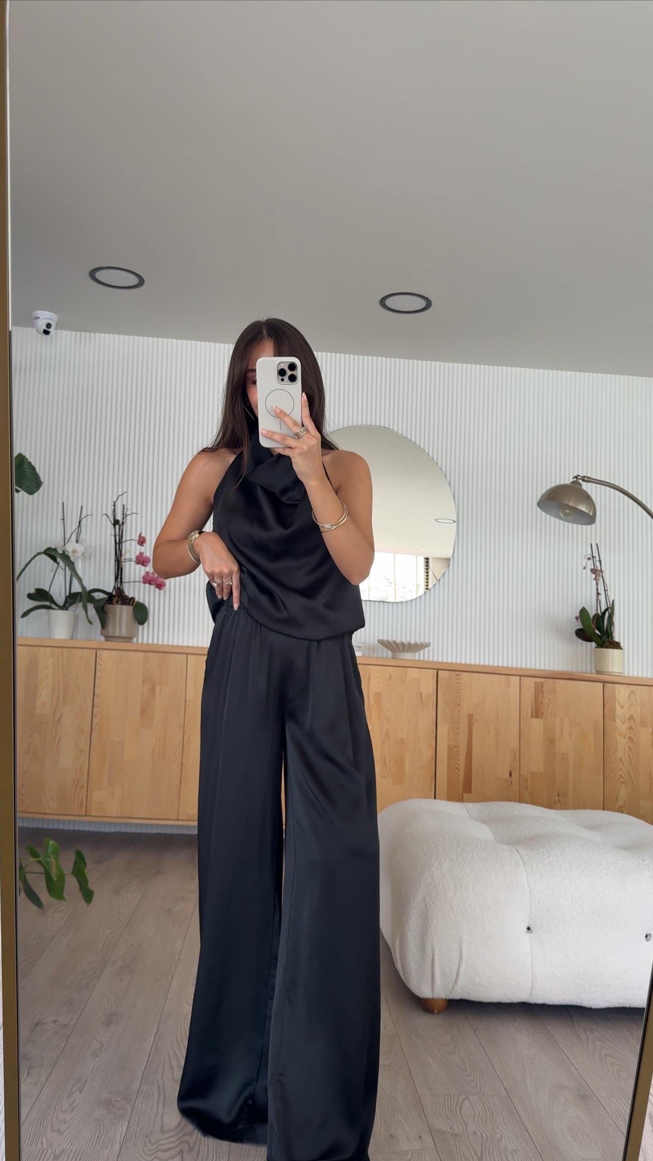 Siyah Drapeli Halter Yaka Pantolon Takım