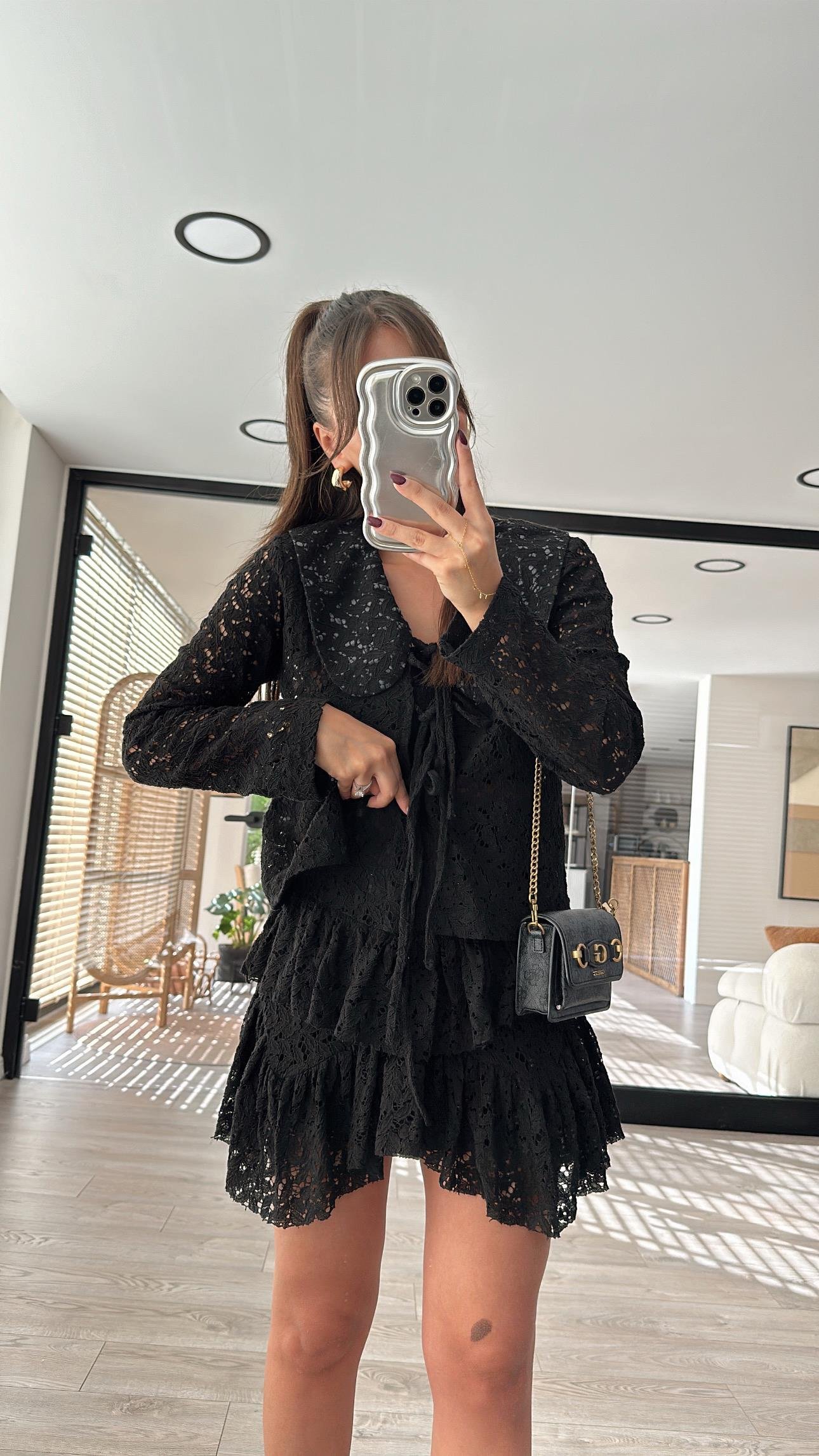 Siyah Fırfırlı Dantalli Etek