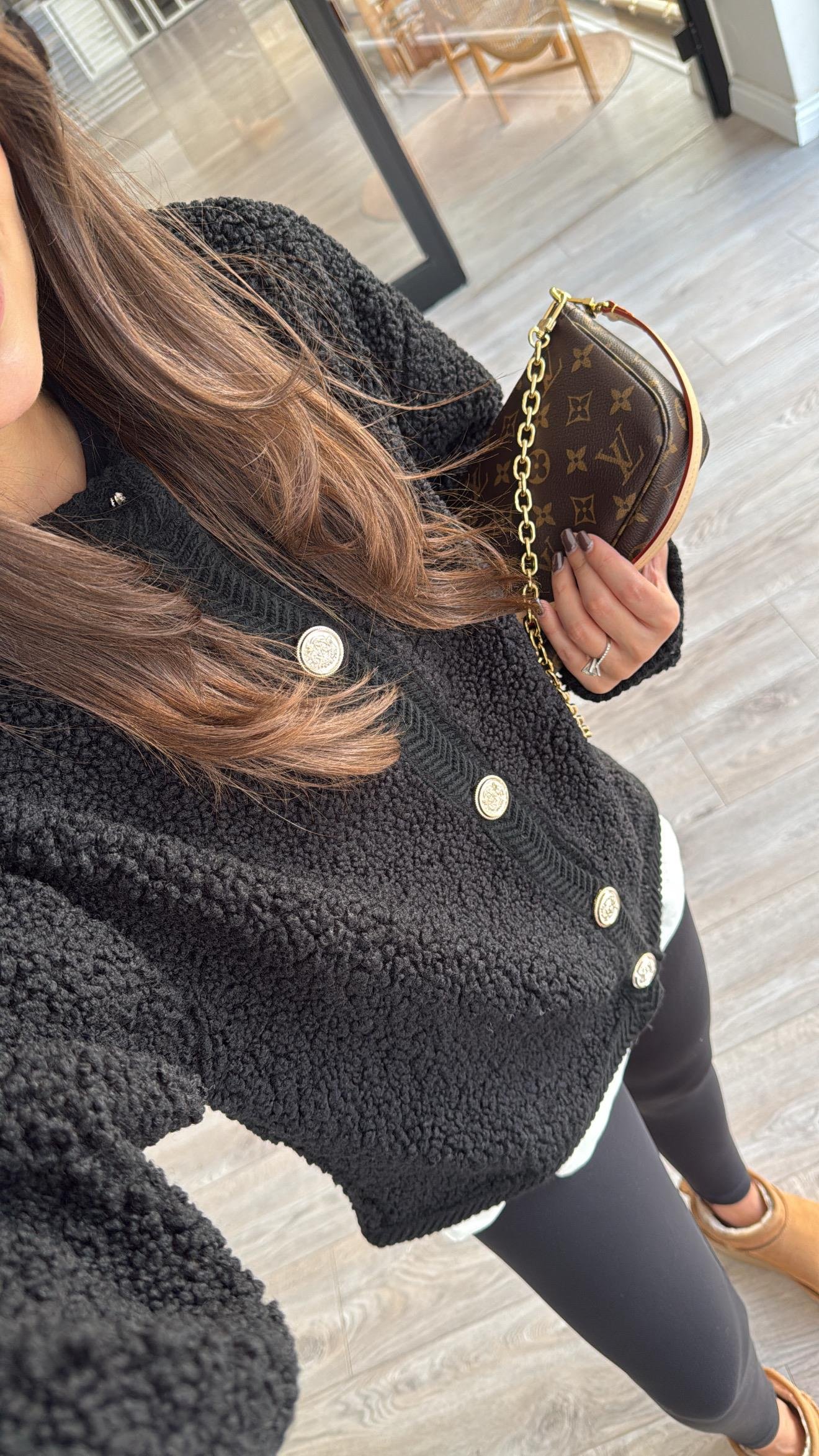 Siyah Gold Düğmeli Marka Model Buklet Hırka 