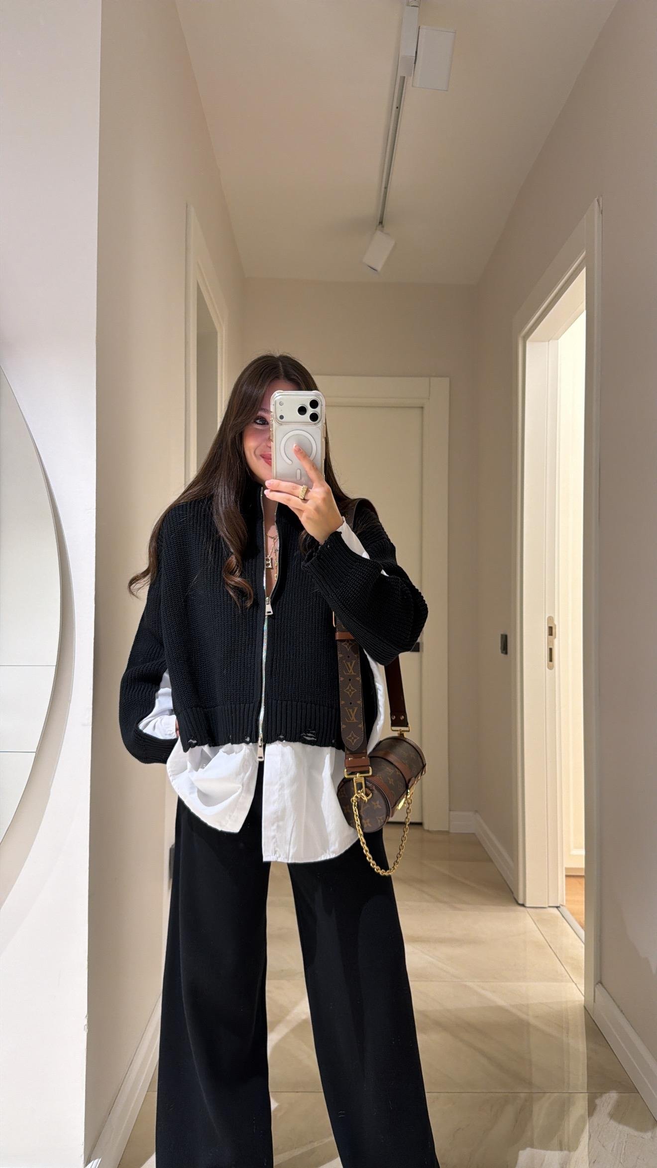 Siyah Gömlek Detaylı Triko Pantolon Takım 