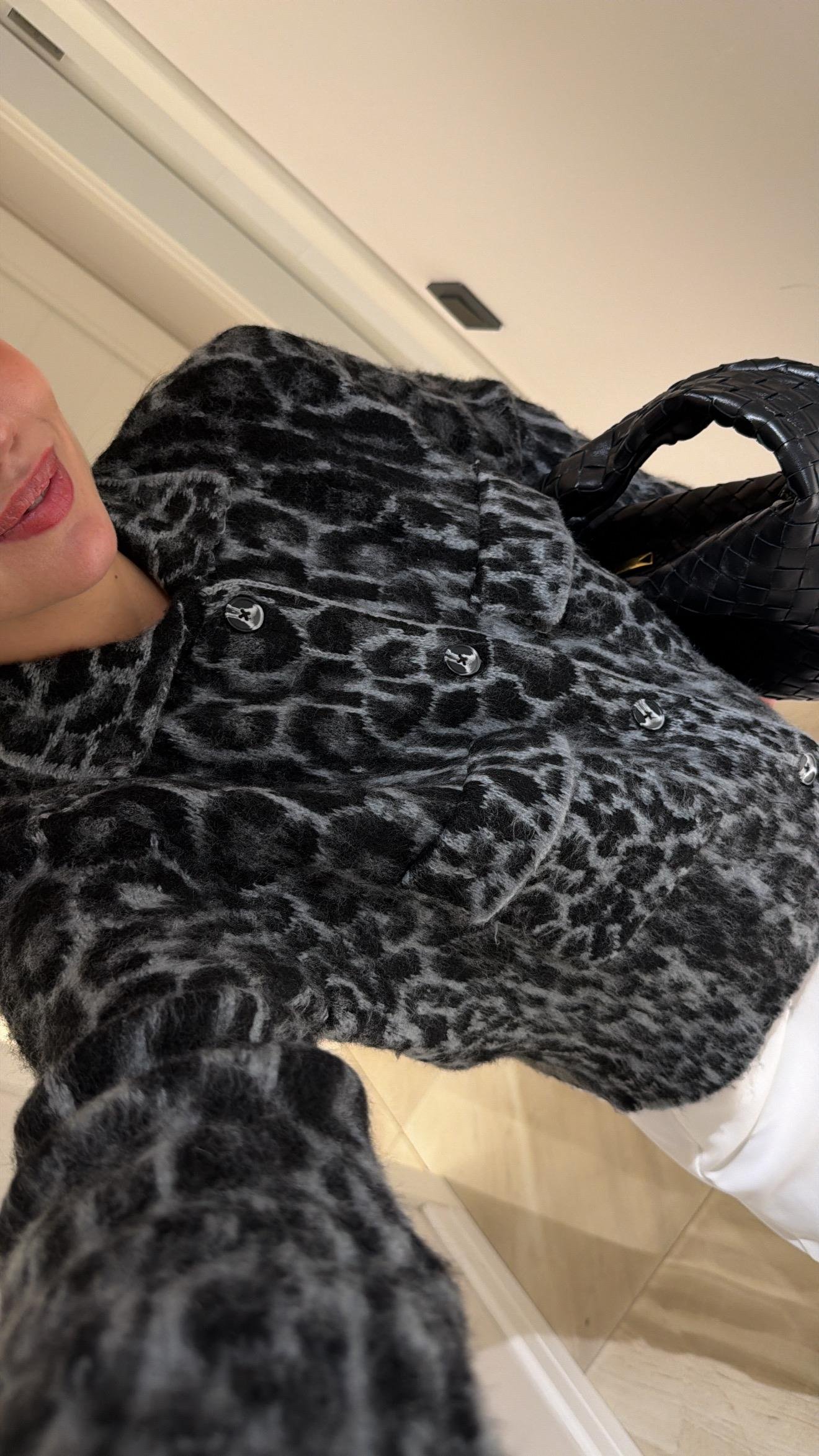 Siyah Gri Leopar Desen Jakarlı Hırka