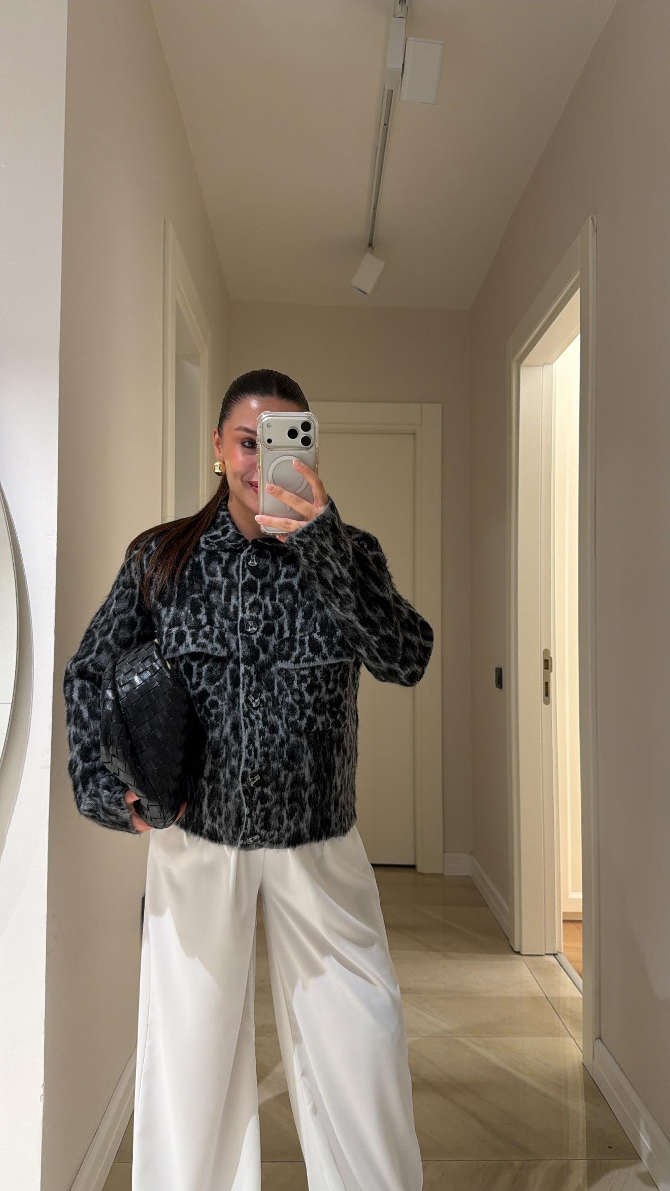 Siyah Gri Leopar Desen Jakarlı Hırka