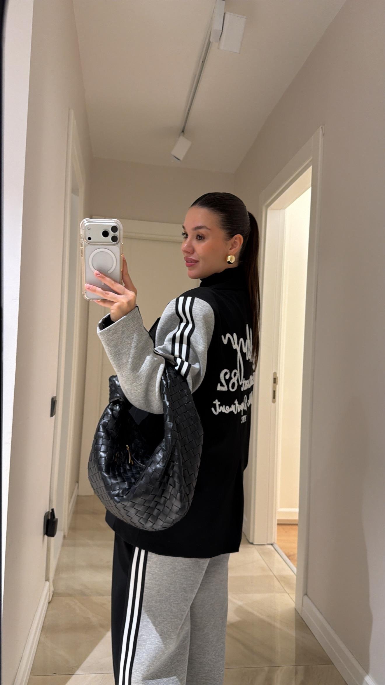 Siyah Gri Şerit Detaylı Garnili Blazer Ceket