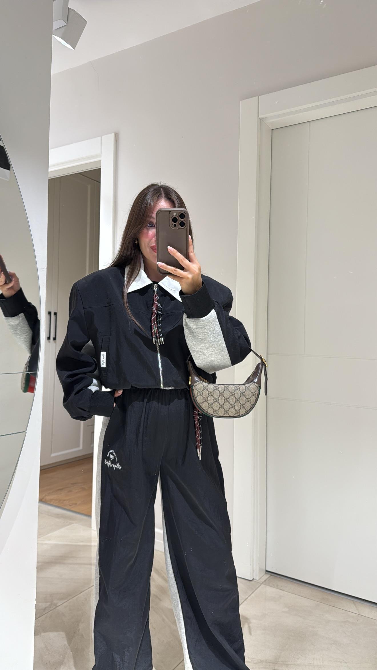 Siyah Gri Şeritli Charmlı Bomber Ceket