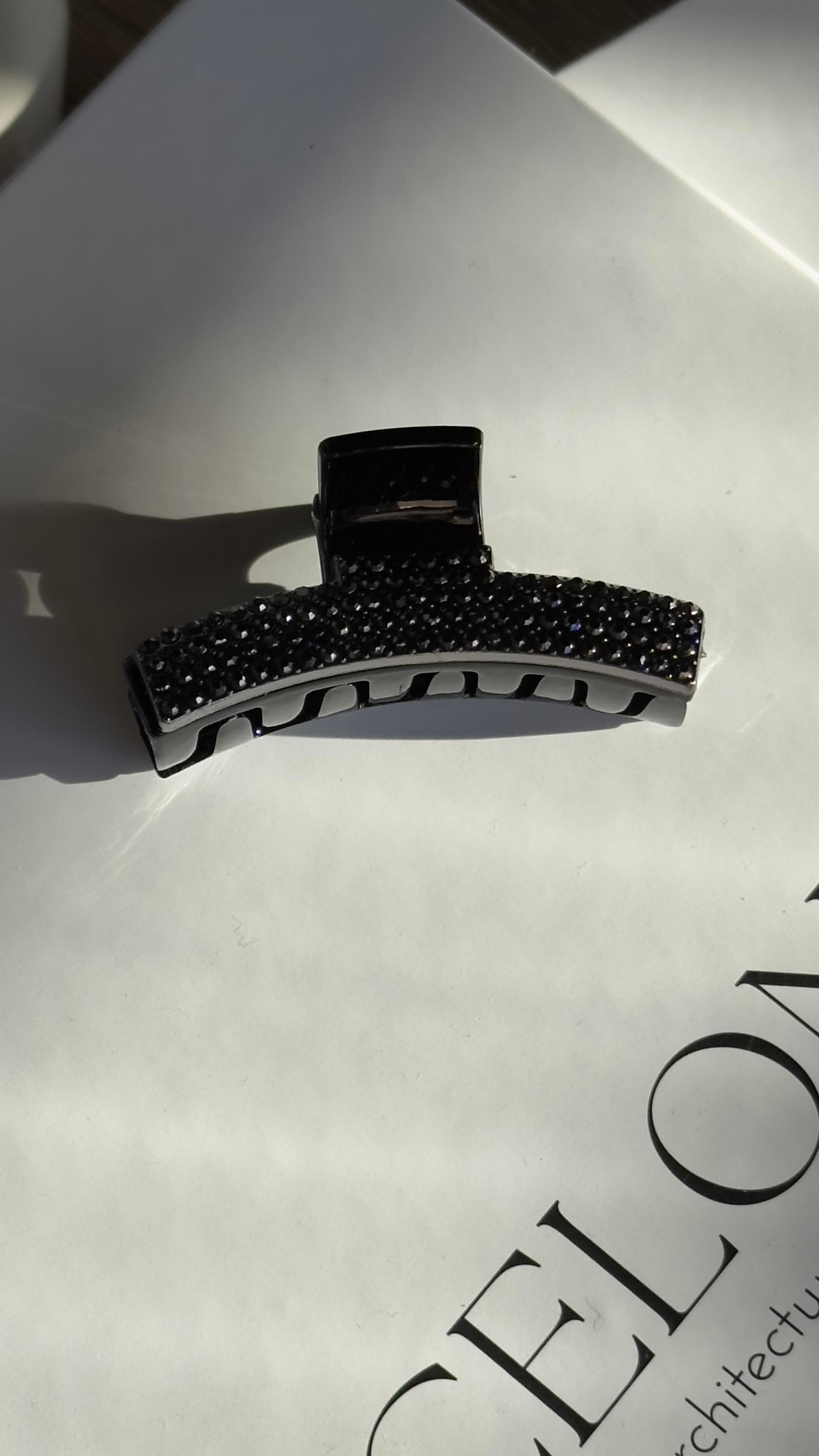 Siyah Gri Taşlı Kıskaçlı Toka 