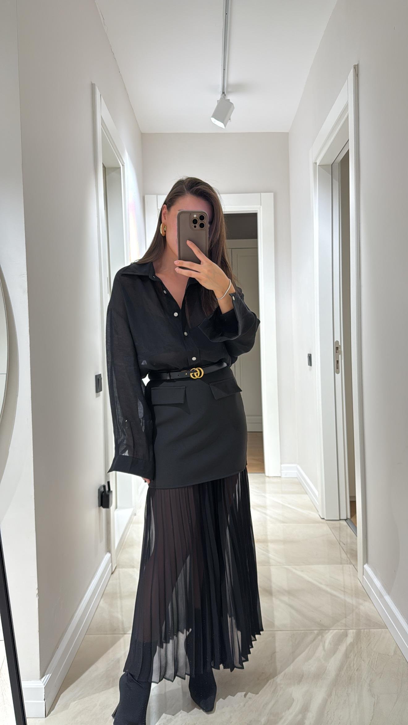 Siyah İçi Piliseli Cep Detaylı Etek