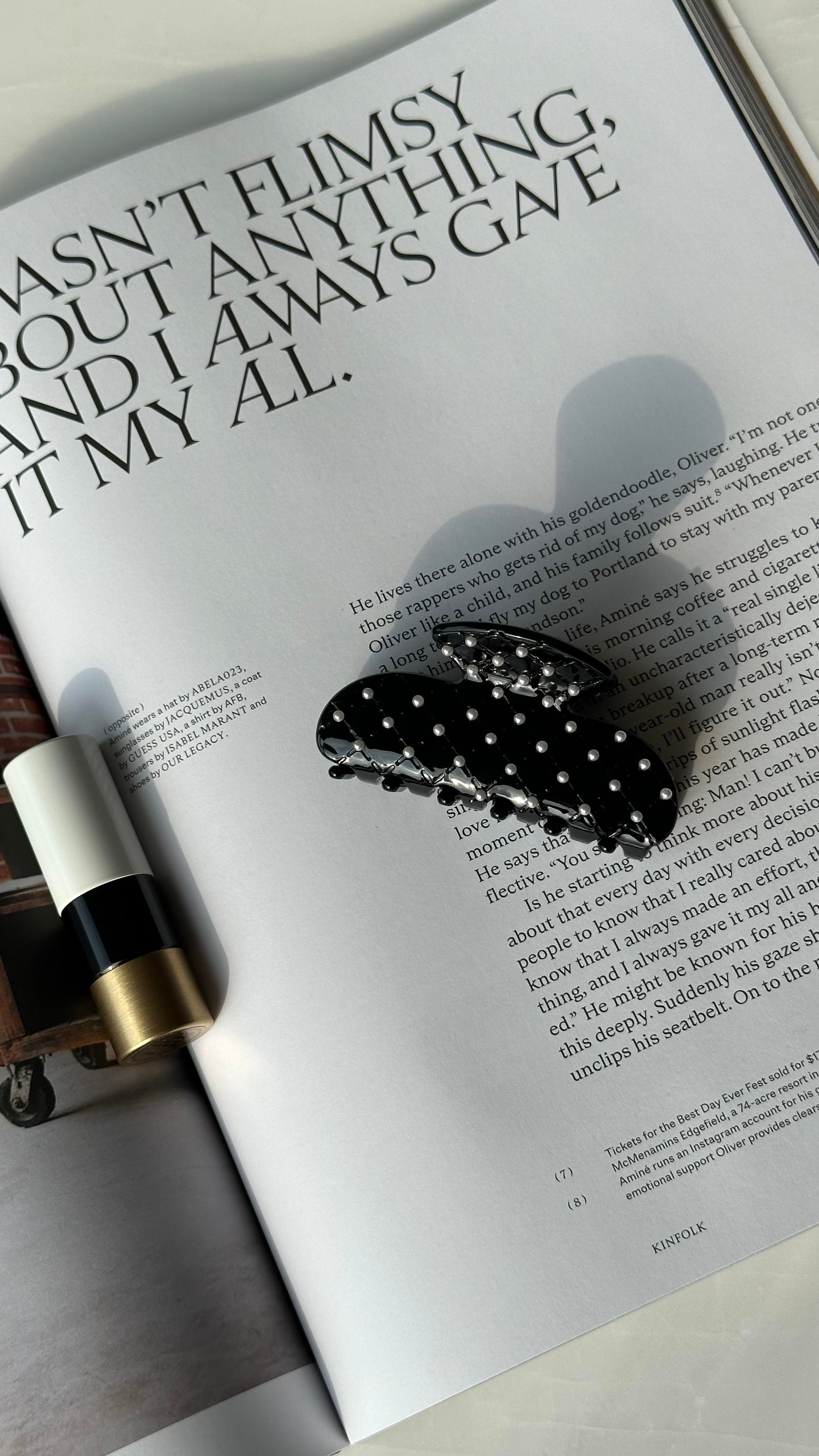 Siyah İnci Detaylı Mandal Toka