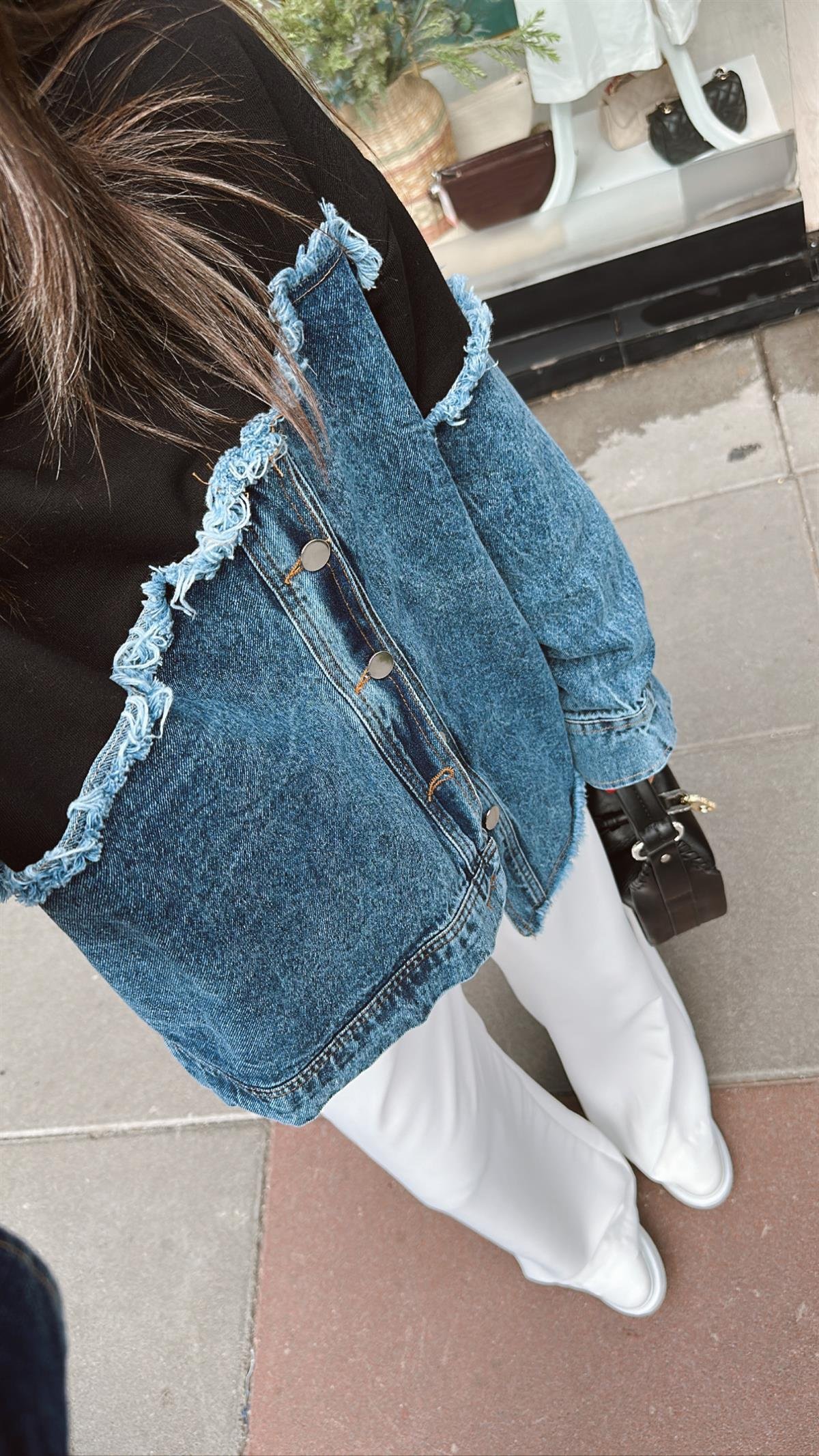 Siyah Jean Detaylı Düğmeli Sweat