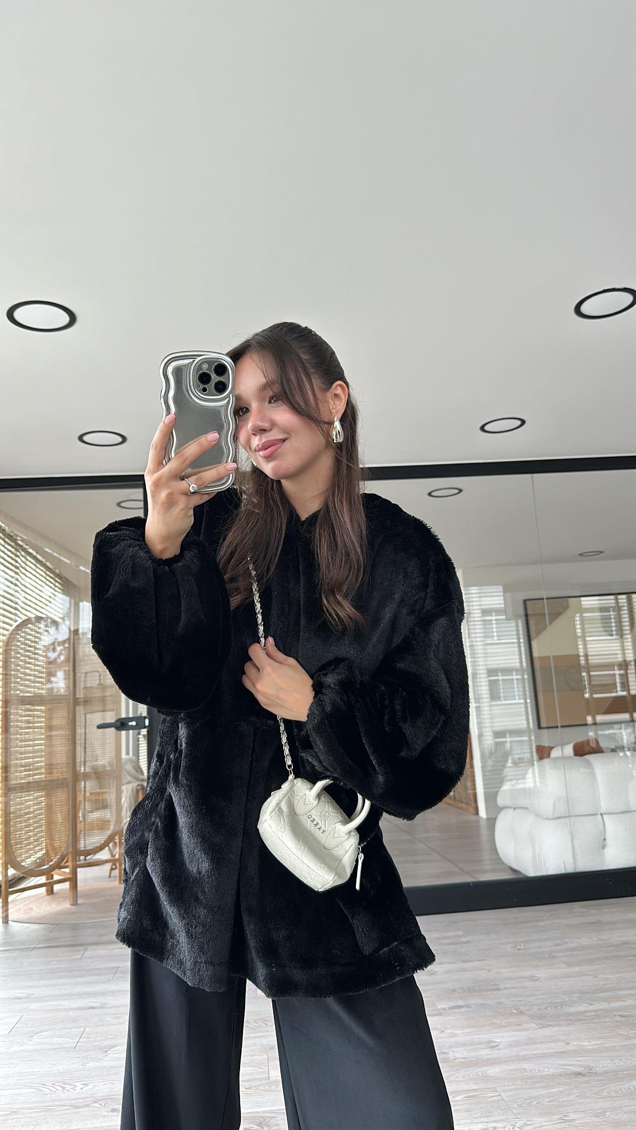 Siyah Kapüşonlu Marka Model Peluş Sweat 