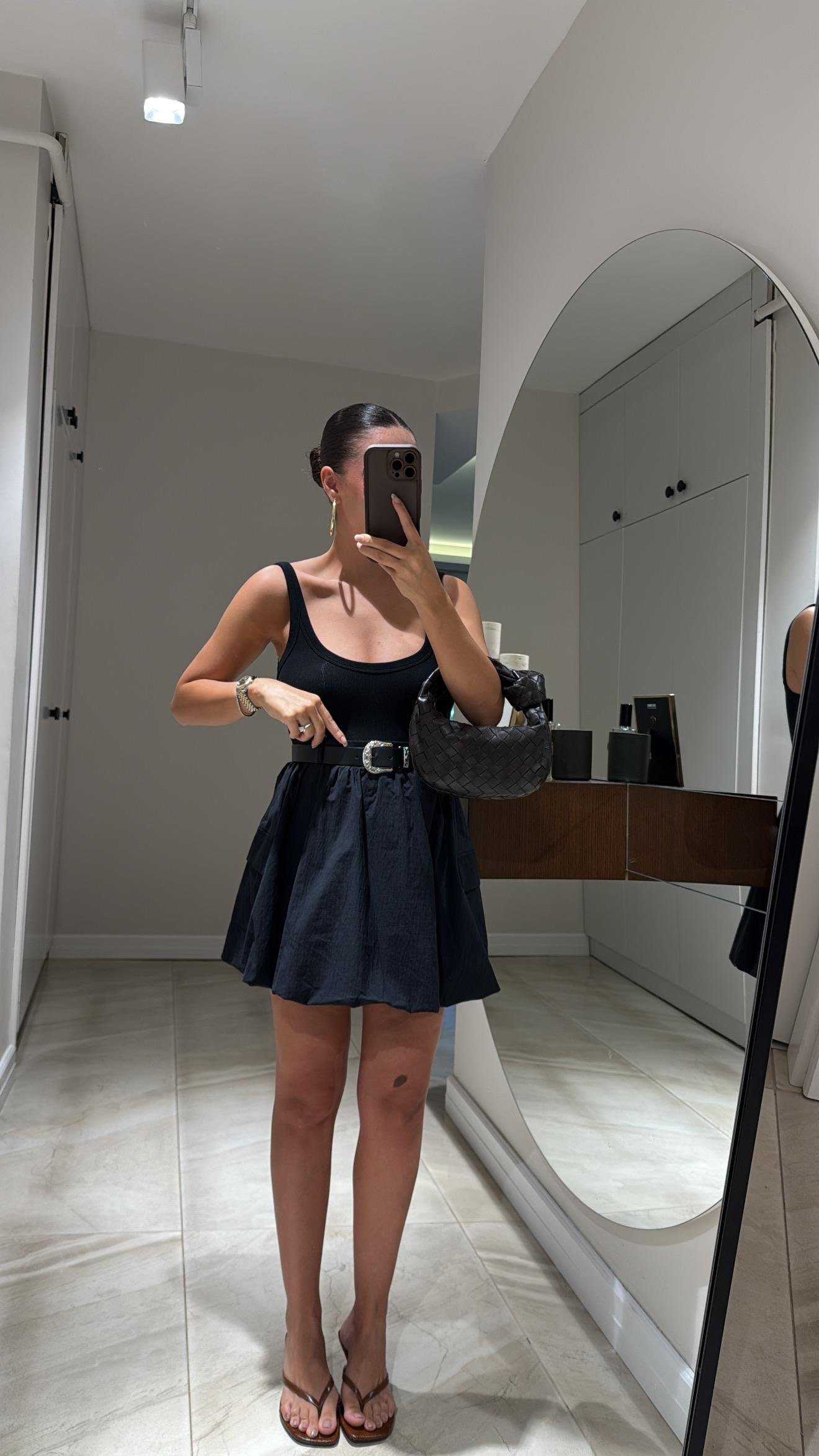 Siyah Kemer Aksesuarlı Balon Mini Etek