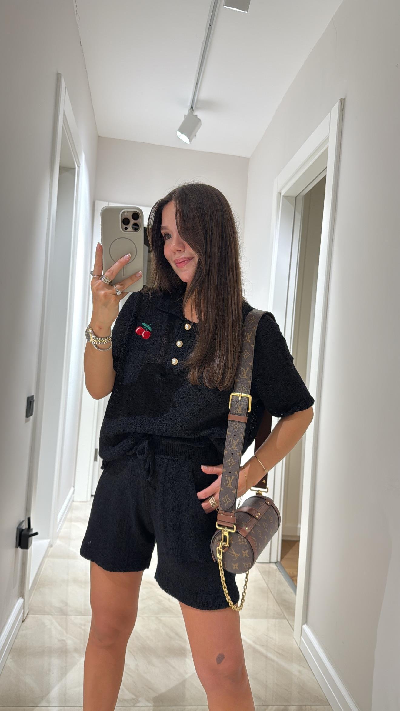 Siyah  Kiraz Detaylı Triko Bluz