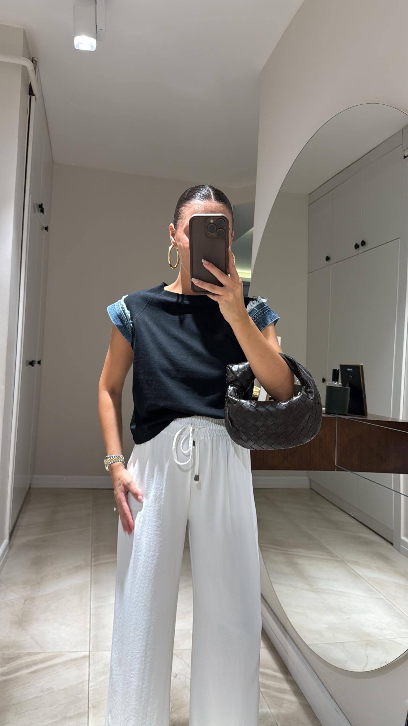 Siyah Kot Kol Detaylı Basıc Tshirt