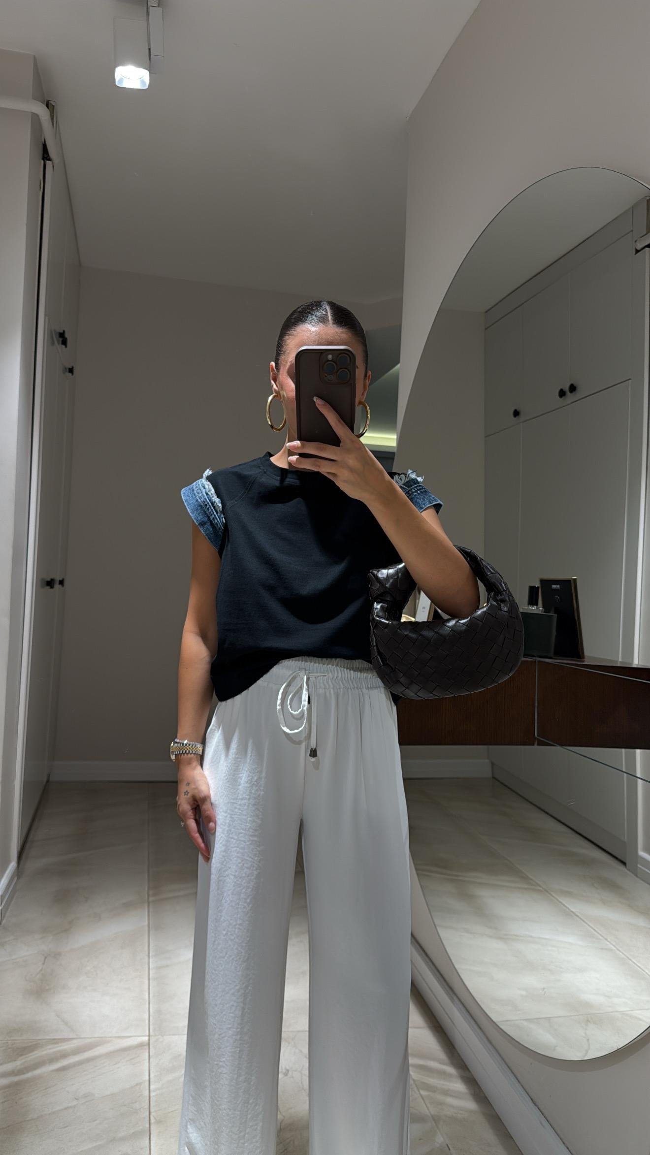 Siyah Kot Kol Detaylı Basıc Tshirt