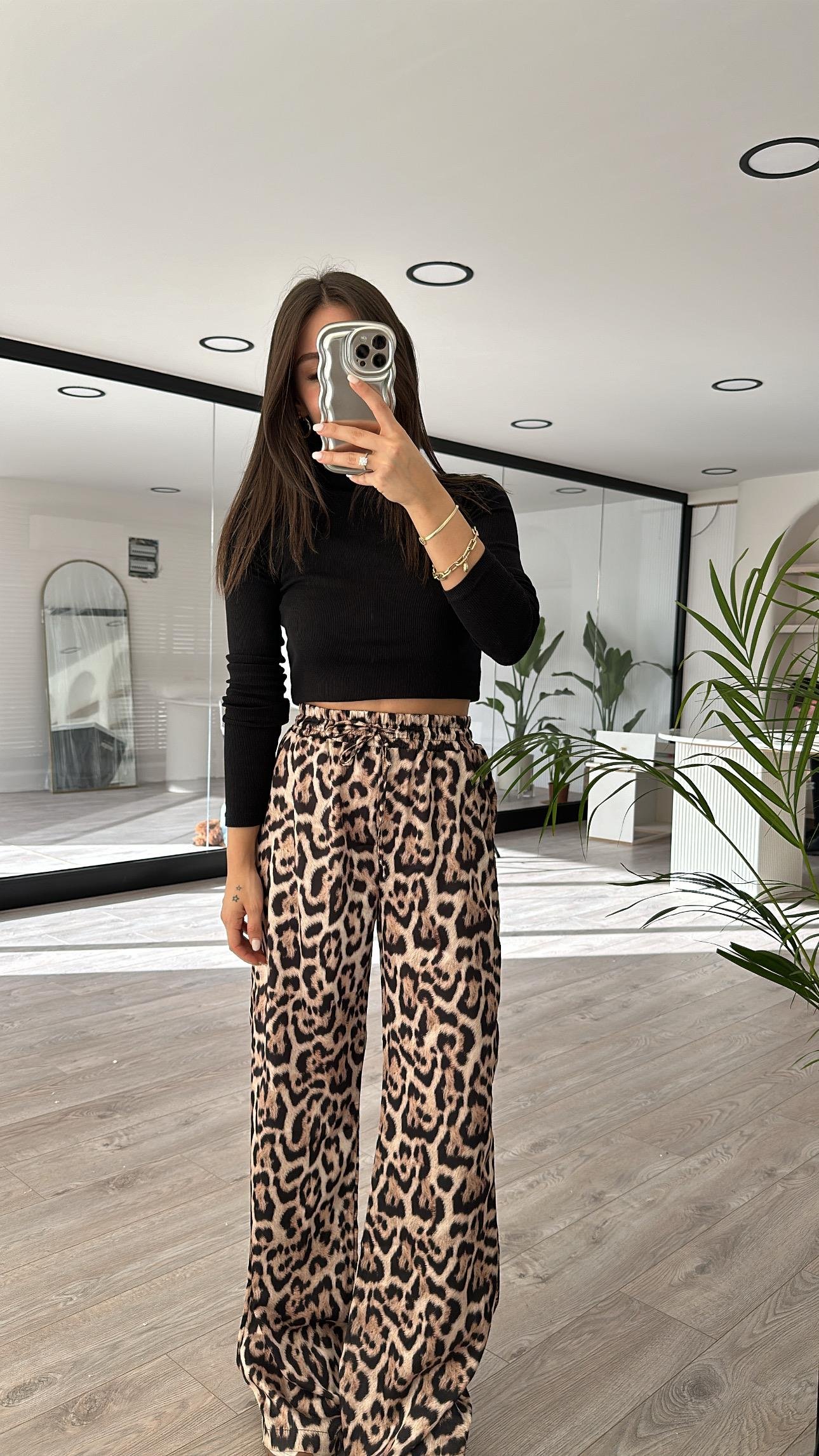 Siyah Leopar Desen Bol Paça Pantolon
