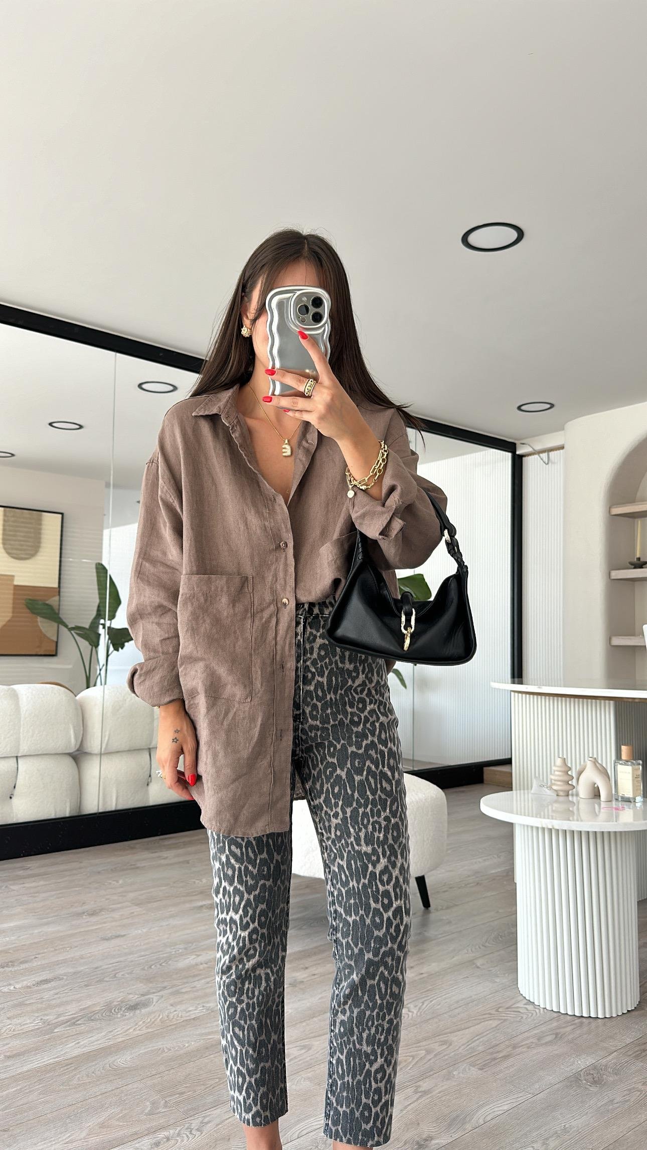 Siyah Leopar Desen Marka Model Kesik Paça Mom Jean