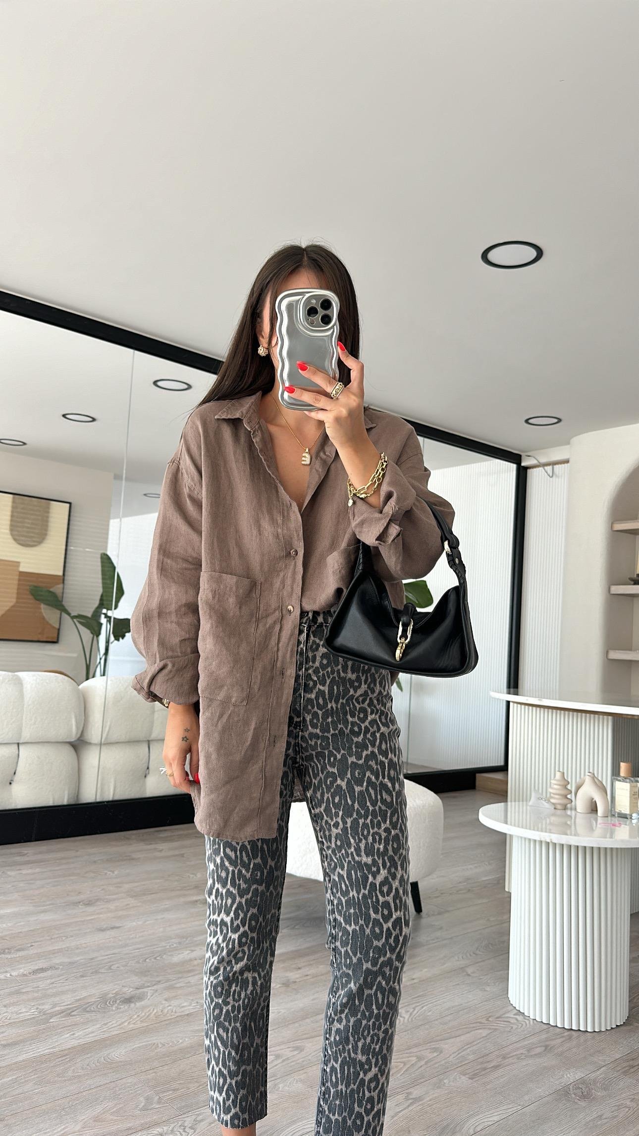 Siyah Leopar Desen Marka Model Kesik Paça Mom Jean