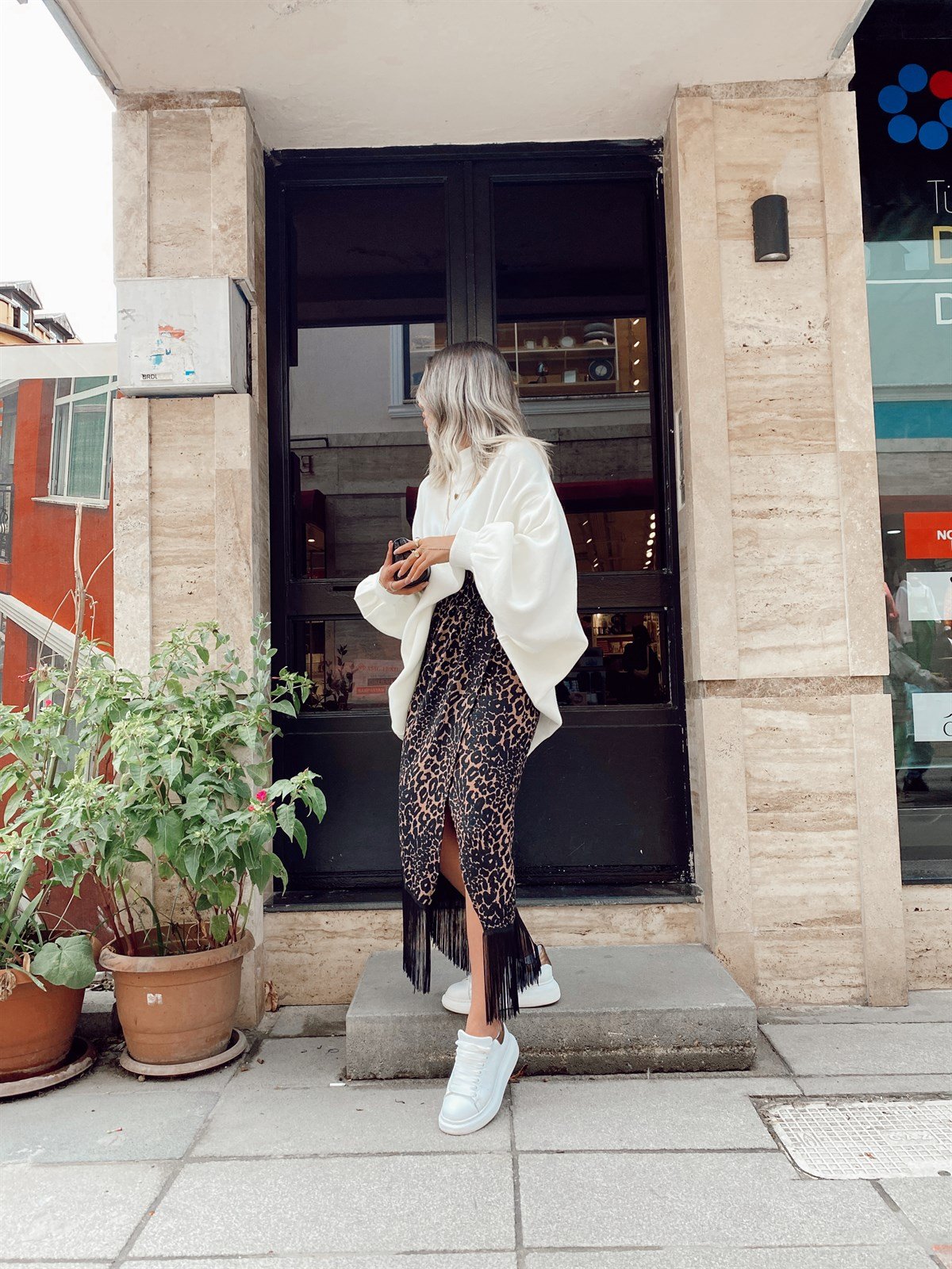 Siyah Leopar Püskülü Ön Yırtmaçlı Etek 