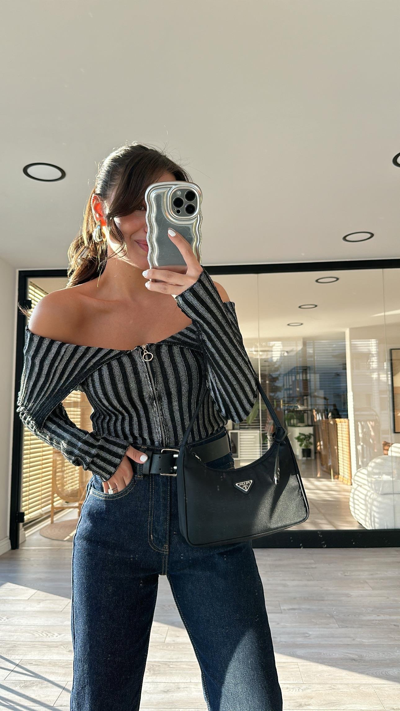 Siyah Madonna Yaka Fermuarlı Hırka 