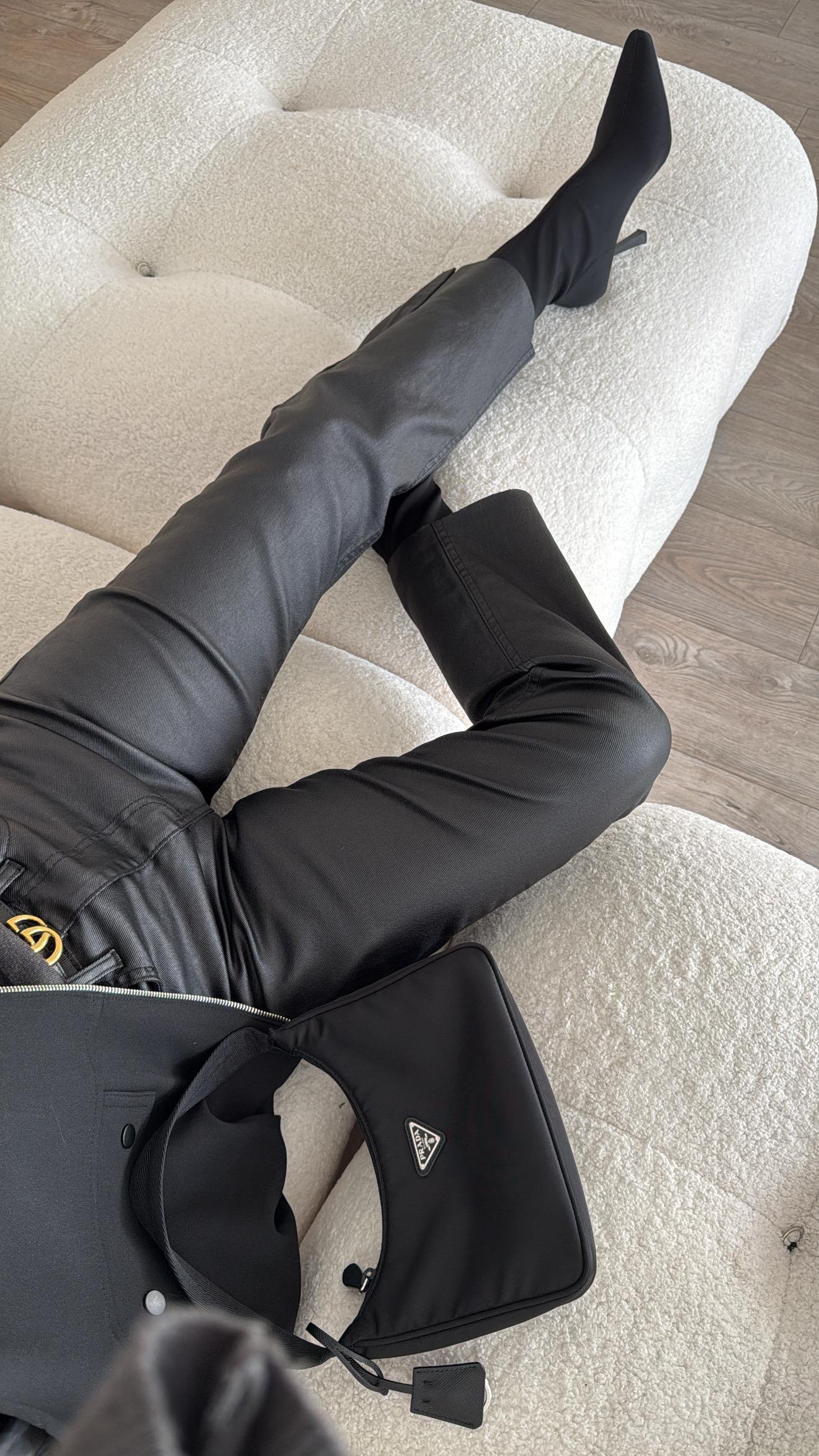 Siyah Mumlu Bilek Boy Marka Model Mom Jean 