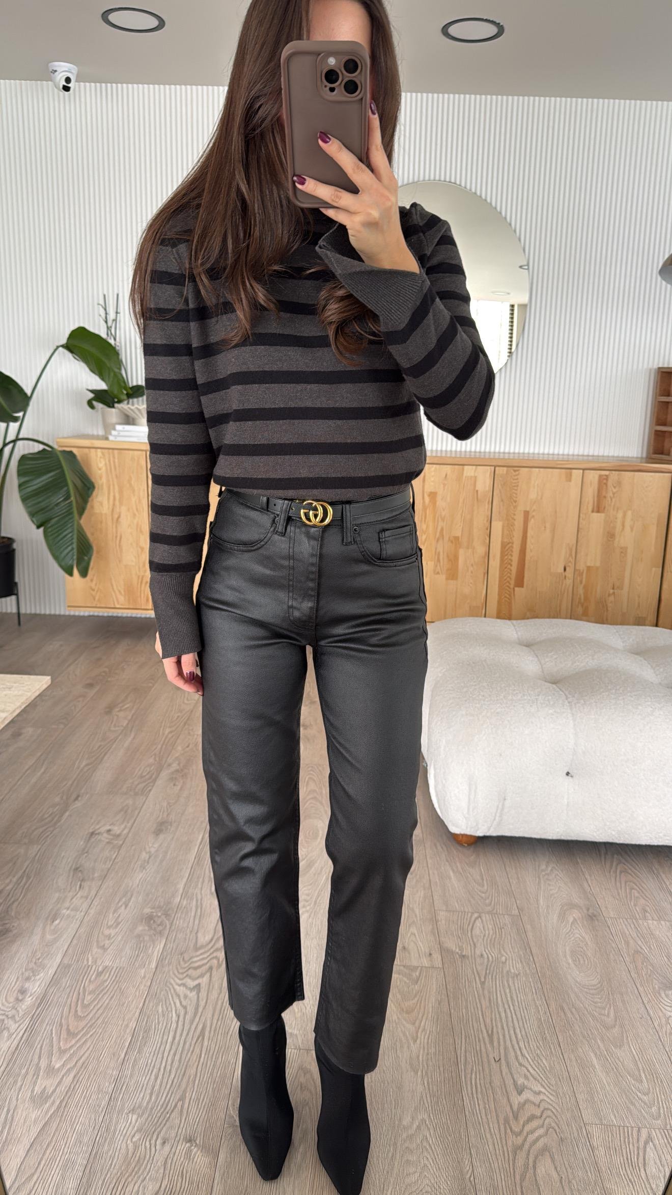 Siyah Mumlu Bilek Boy Marka Model Mom Jean 