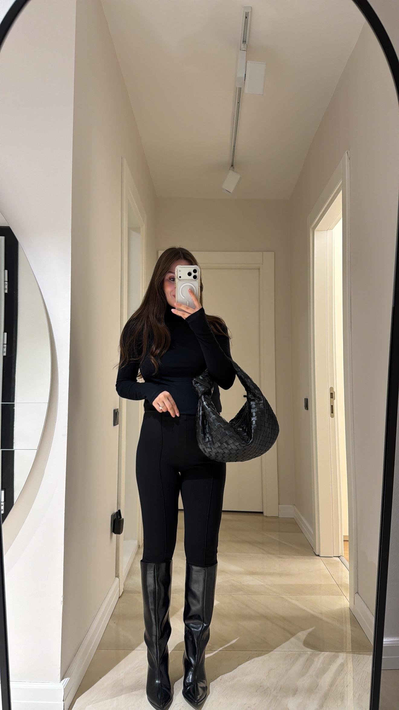 Siyah Ön Dikiş Detaylı Lastikli Ravi Tayt 