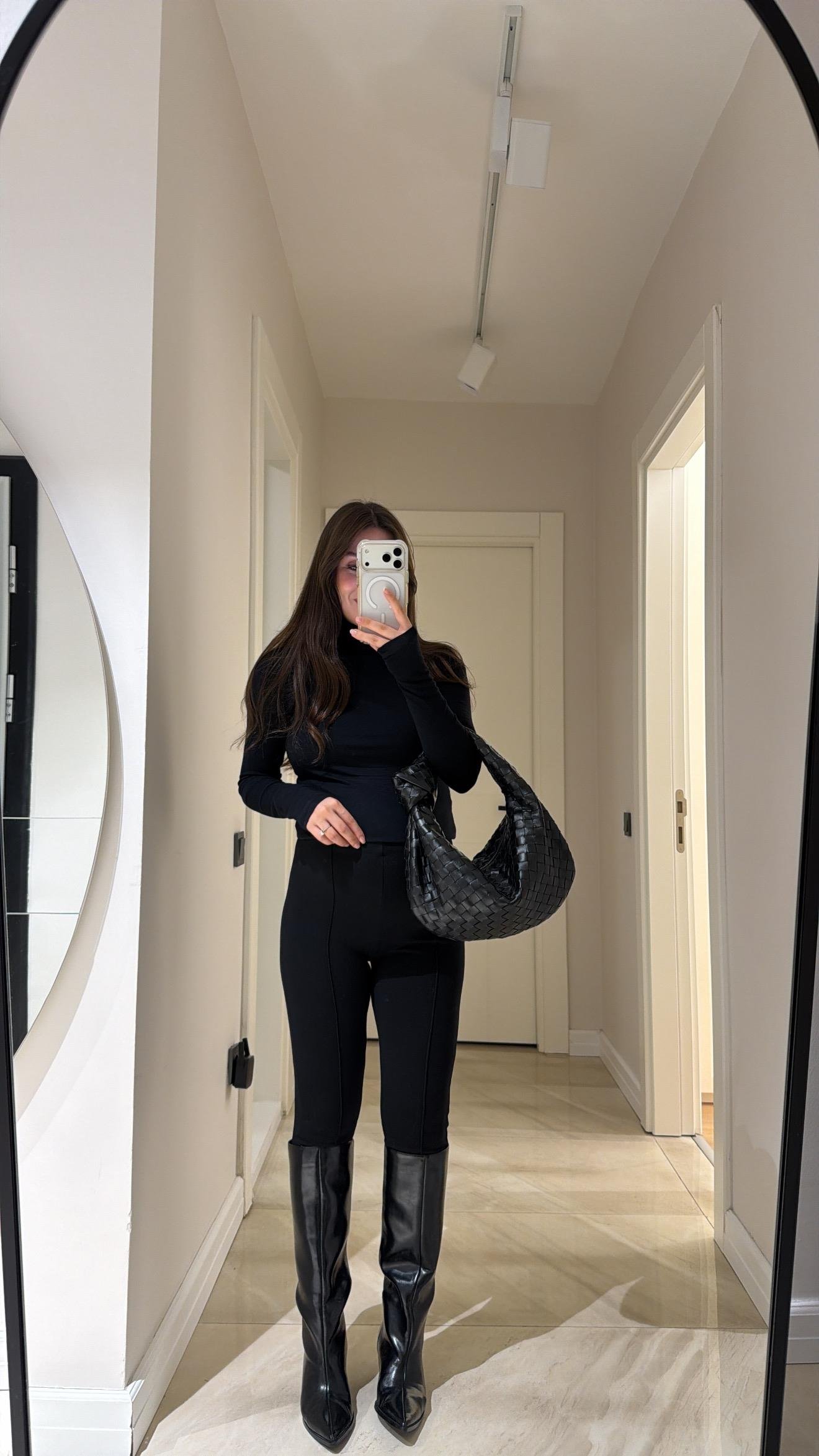 Siyah Ön Dikiş Detaylı Lastikli Ravi Tayt 