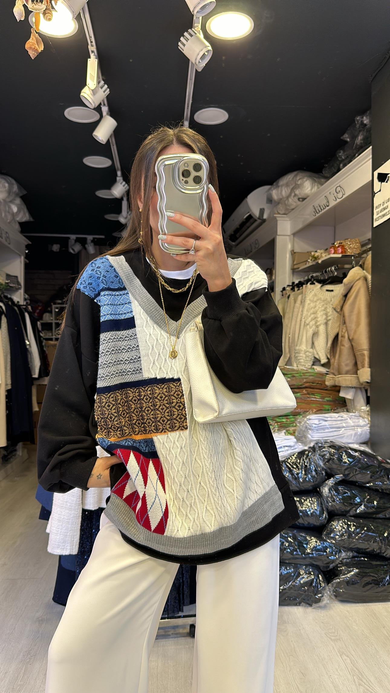 Siyah Ön Triko Detaylı Sweat 