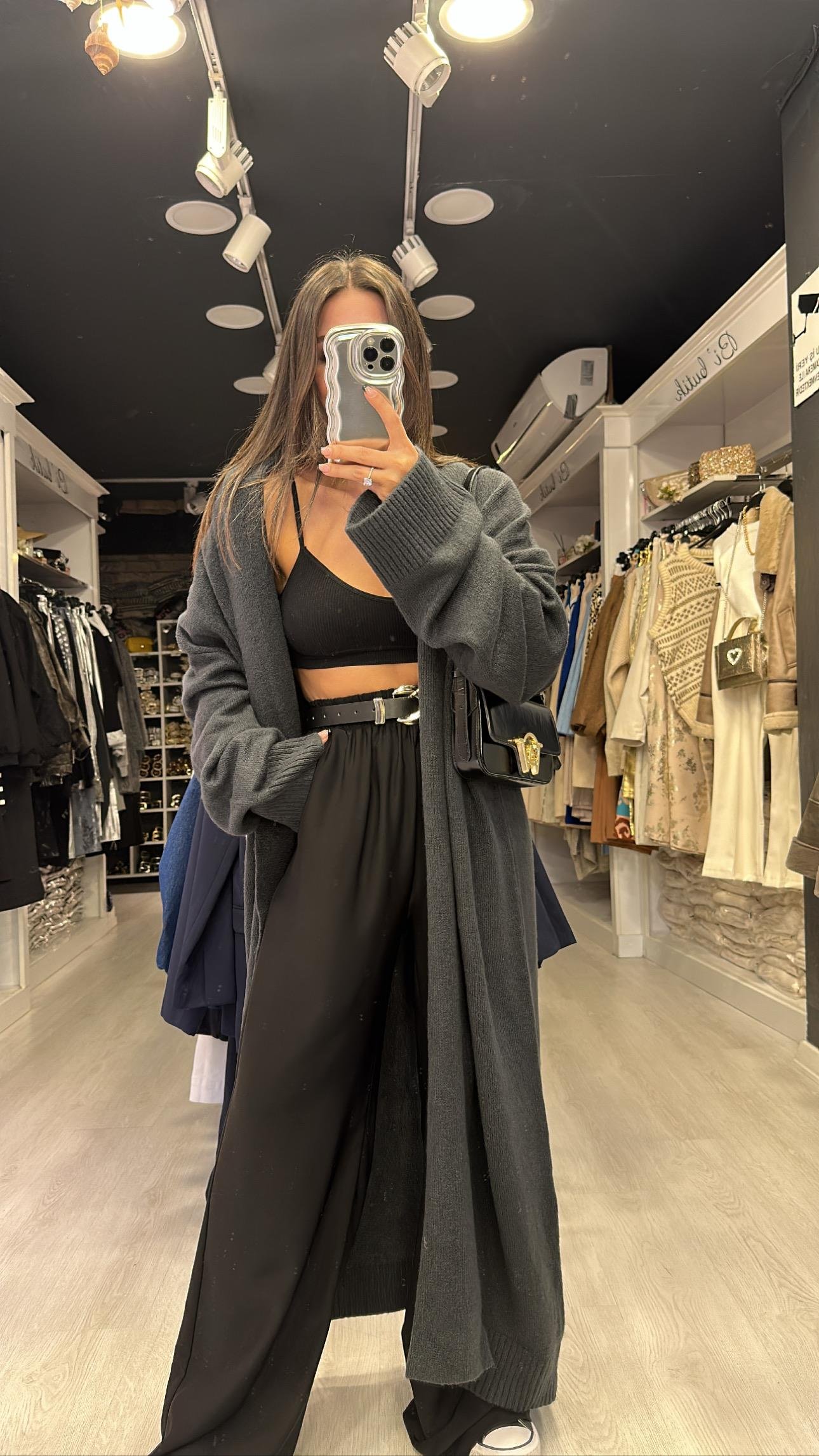 Siyah Önü Açık Şal Yaka Uzun Hırka 